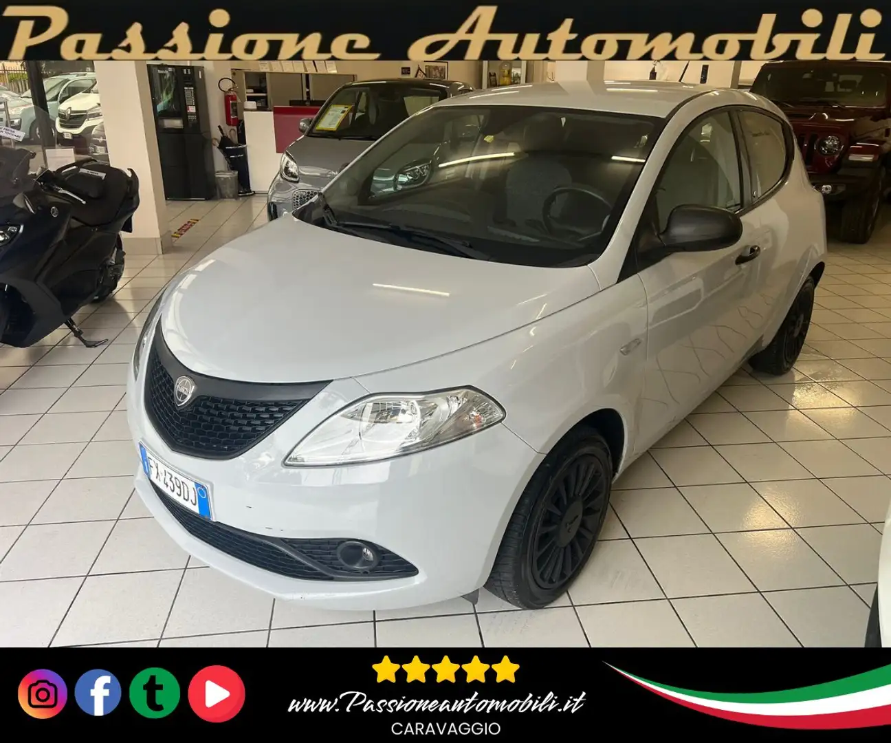 Lancia Ypsilon Ypsilon 1.2 Elefantino Blu  UNICOPROPRIETARIO Gris - 2