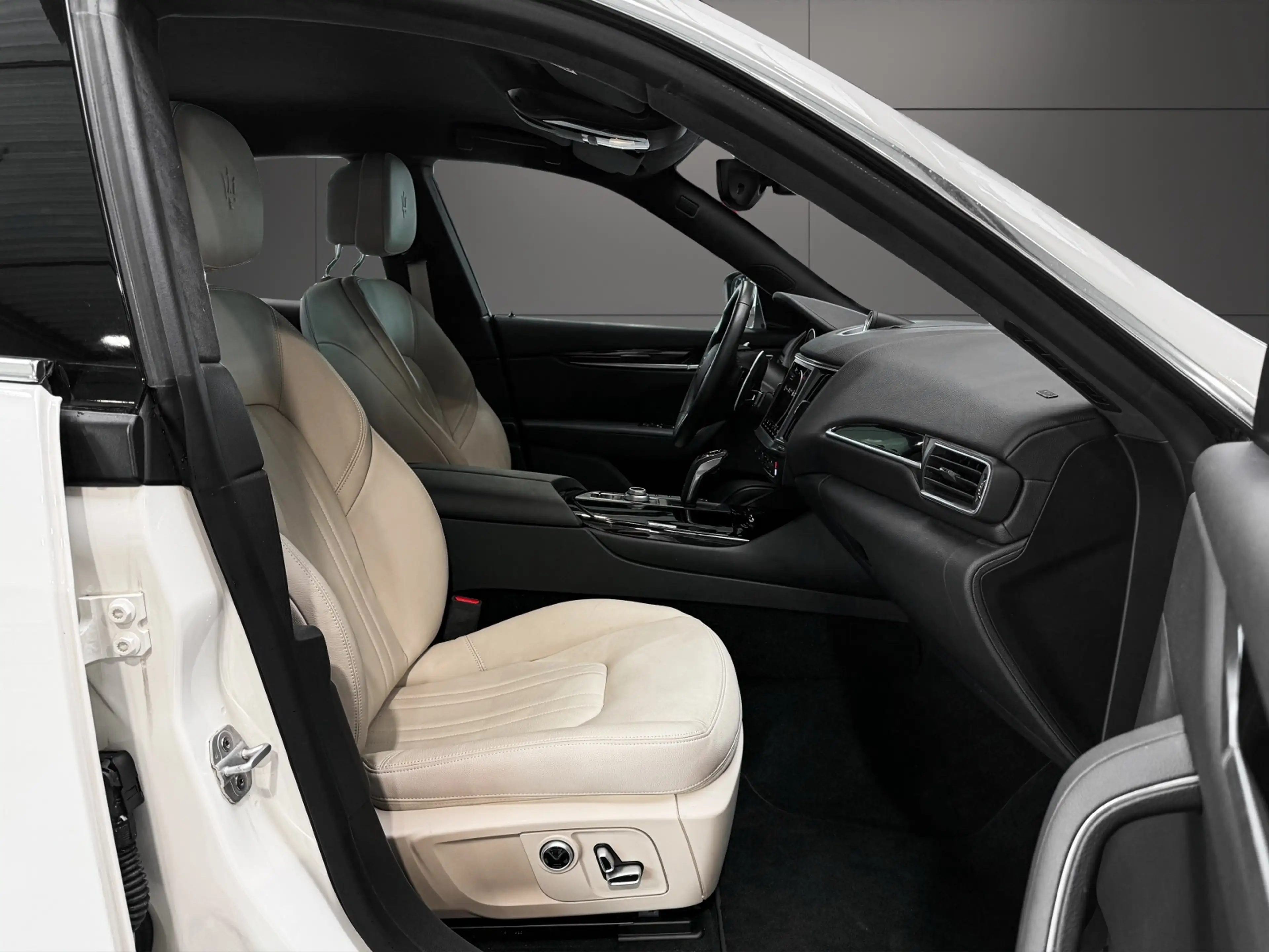 Maserati Levante GT *MY22* — photo 14
