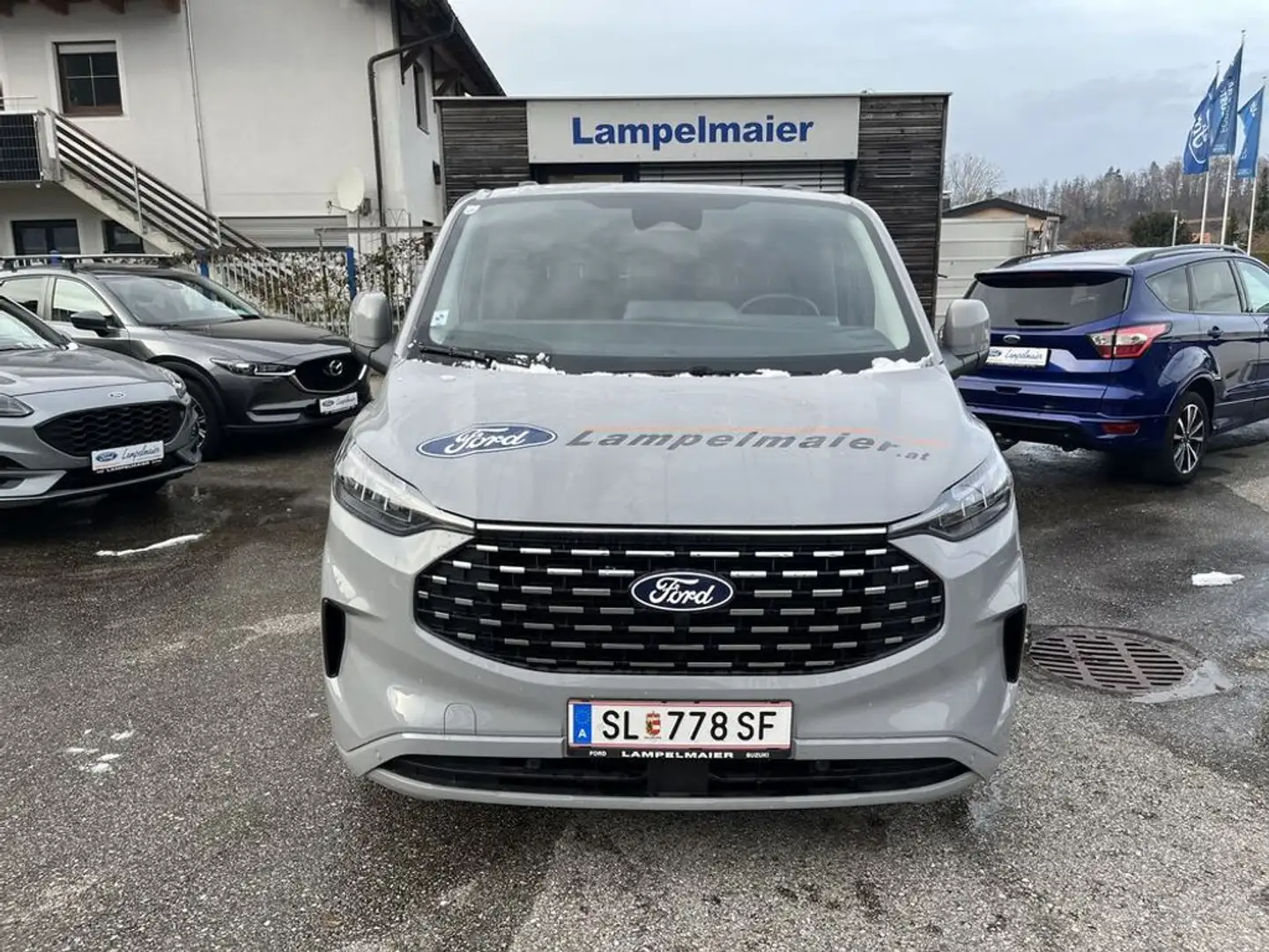 Ford Tourneo Custom 2,0 EcoBlue 320 L2H1 Titanium Grau - 2