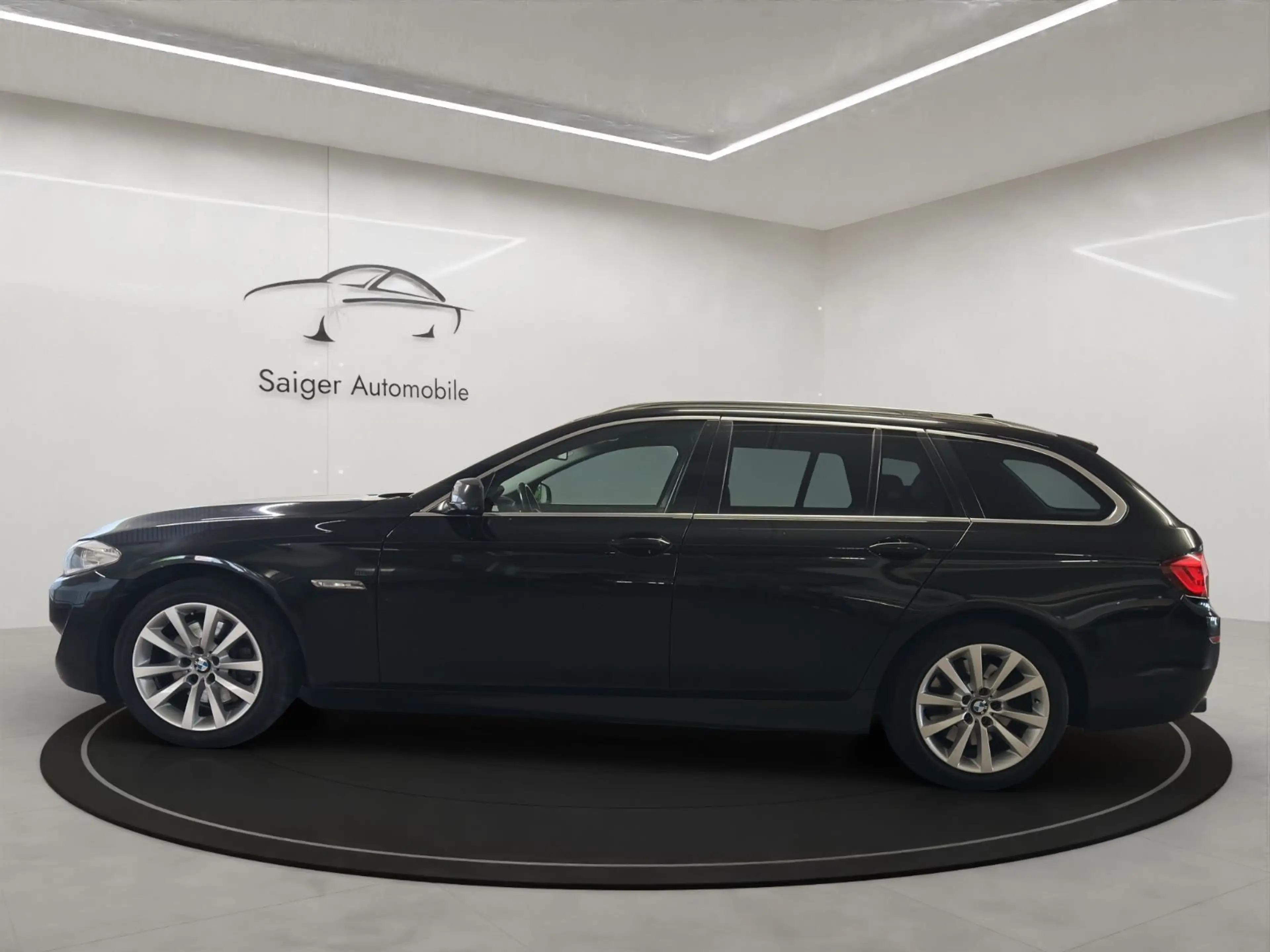 BMW 535 Touring Autom/Shz/Tmp/Carplay — photo 2