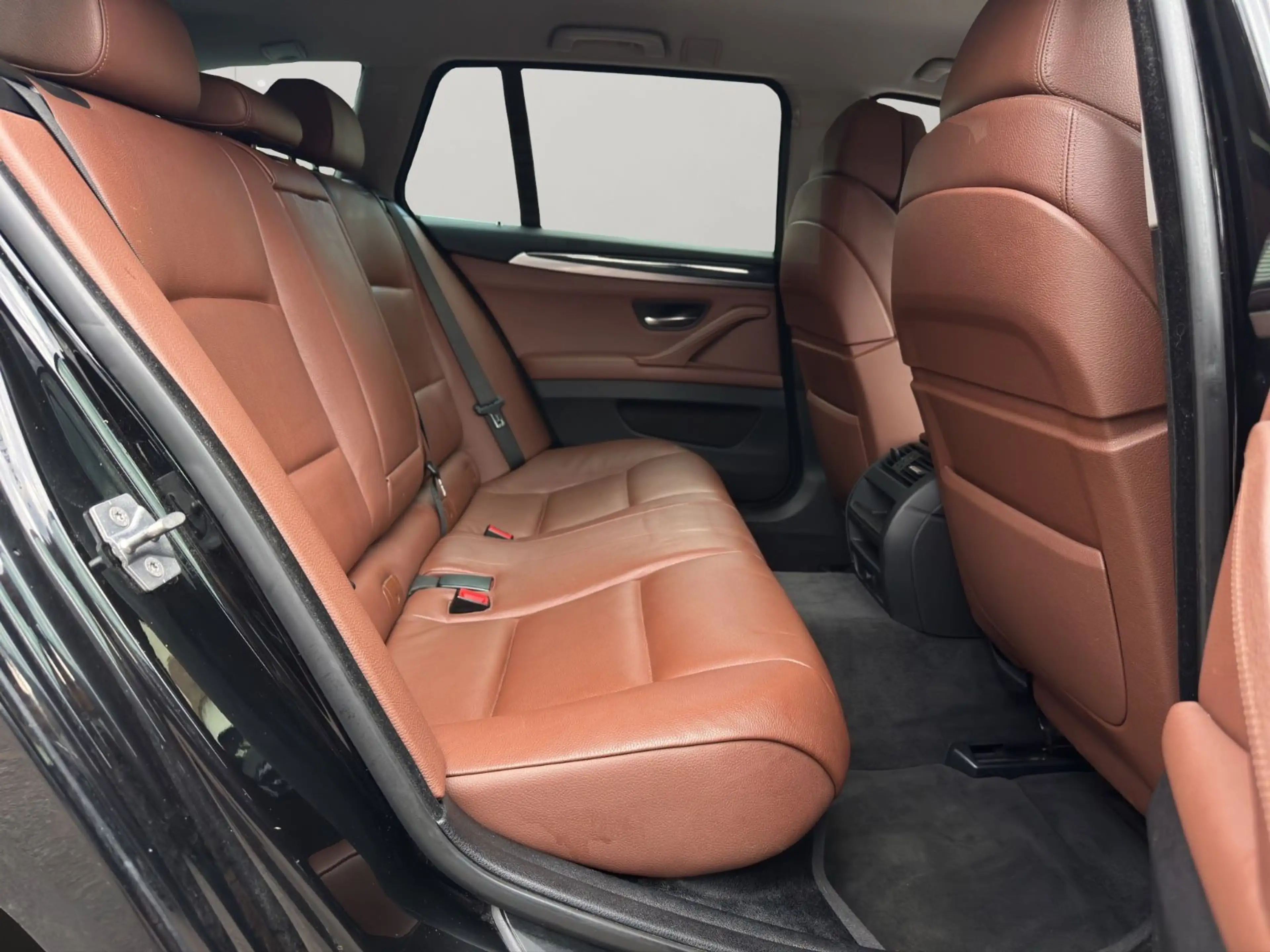 BMW 535 Touring Autom/Shz/Tmp/Carplay — photo 15