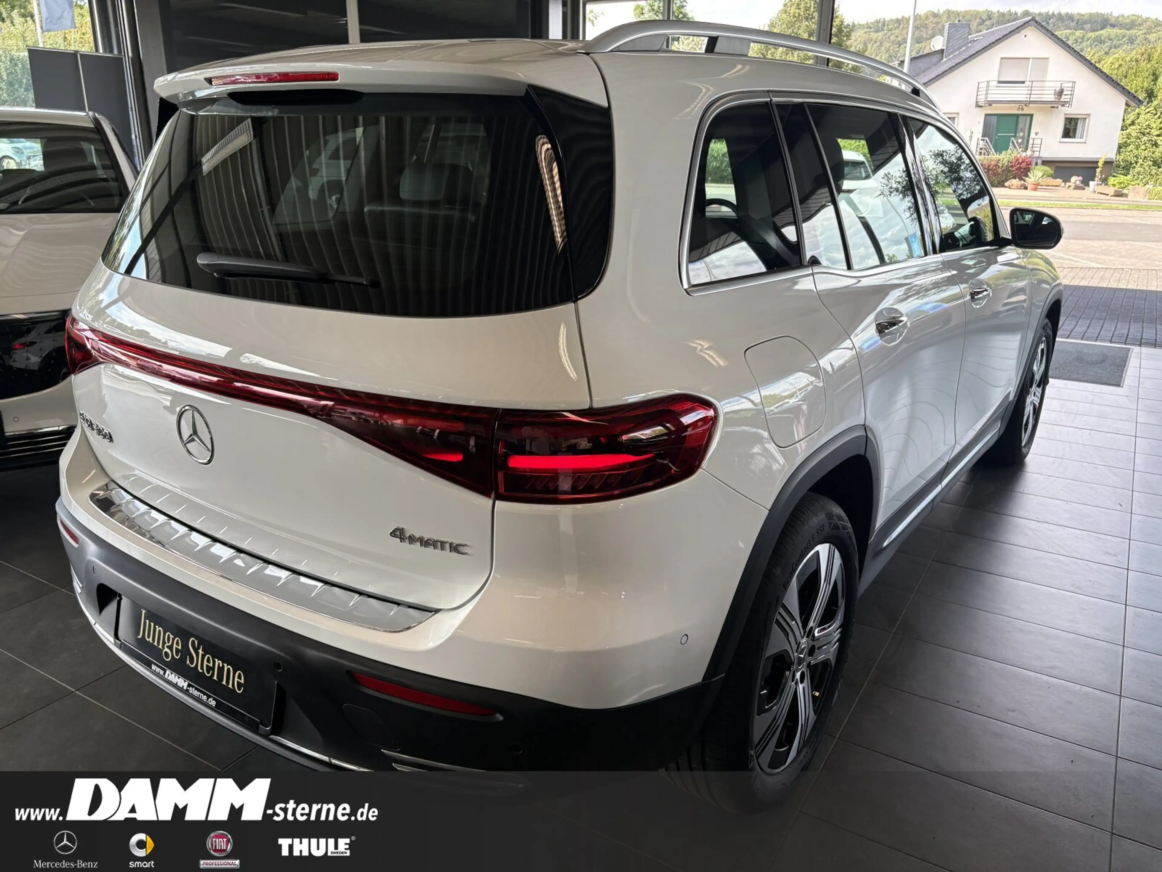 Mercedes-Benz EQB 300 EQB 300 4M Progr. Adv+/LED/Memory/60M GA + Flex — photo 4