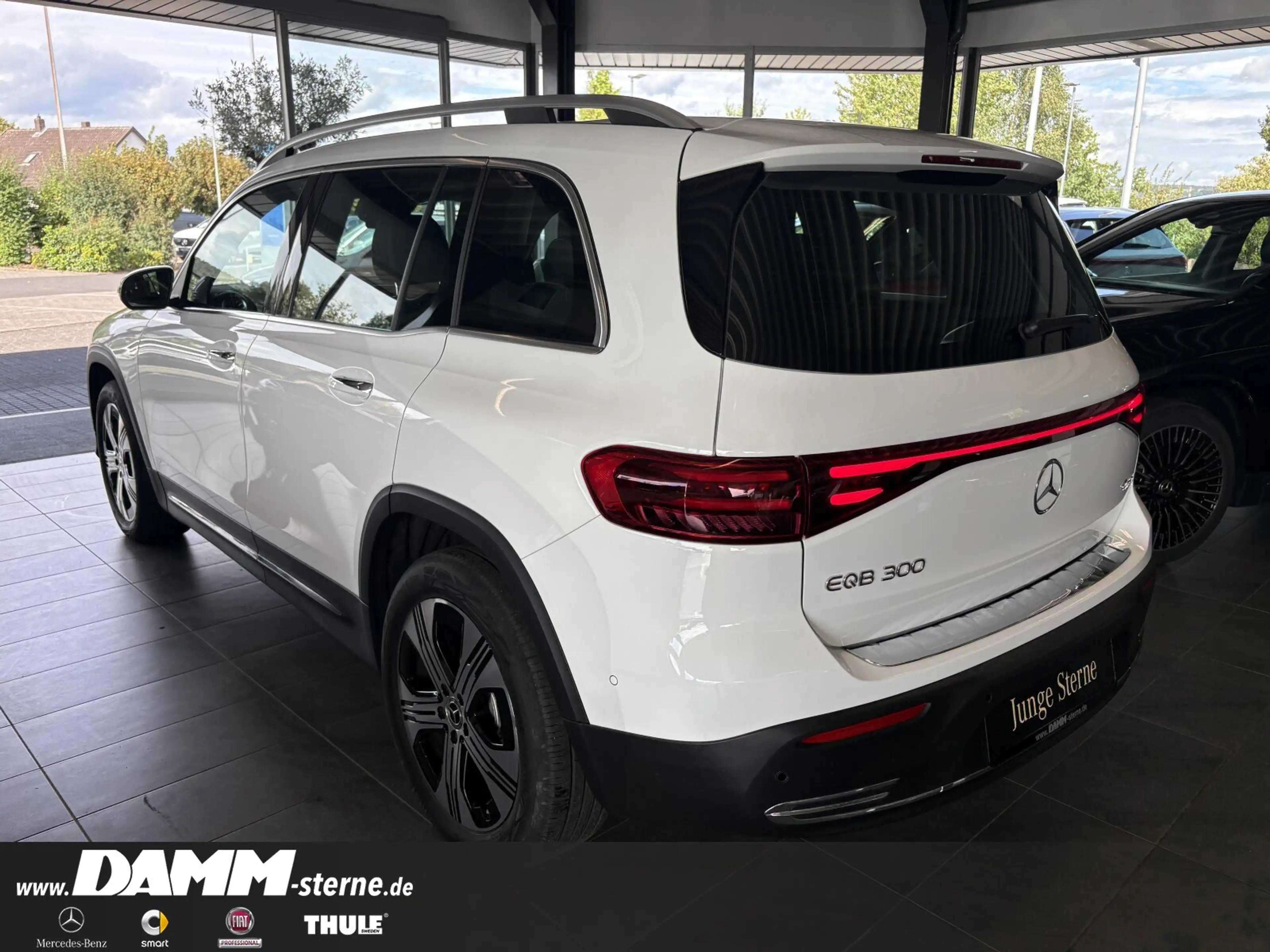 Mercedes-Benz EQB 300 EQB 300 4M Progr. Adv+/LED/Memory/60M GA + Flex — photo 6