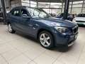 BMW X1 18 i sDrive Tuner*SHZ*AHK*PDC*Allwetter* Blauw - thumbnail 3