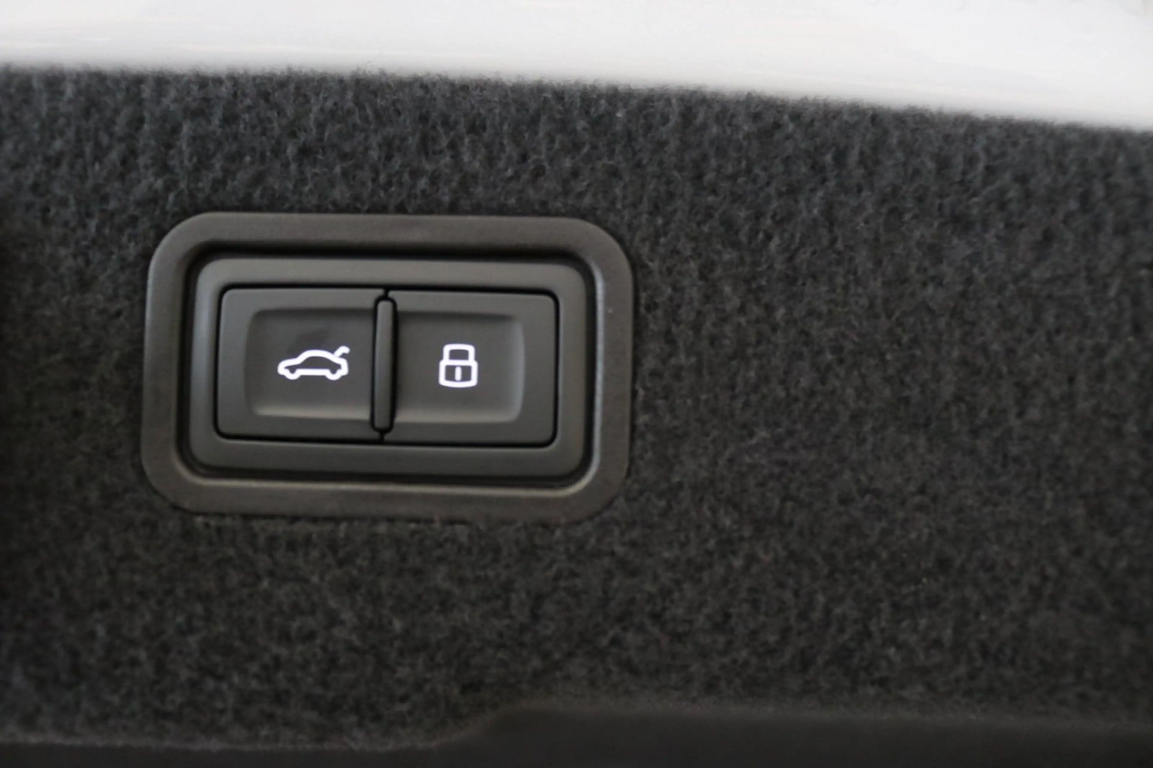 Audi A8 50 TDI Sport Luft AHK 360 Pano STHZ Laser B&O — photo 8