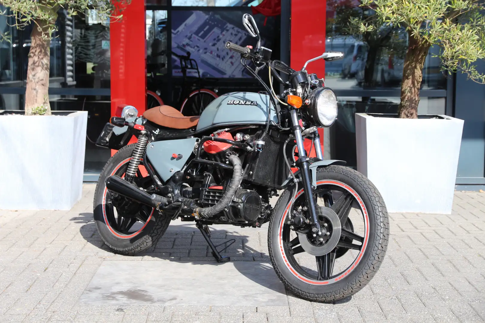 Honda CX 500 | V-twin | 1984 | 4.500KM.. Gri - 1