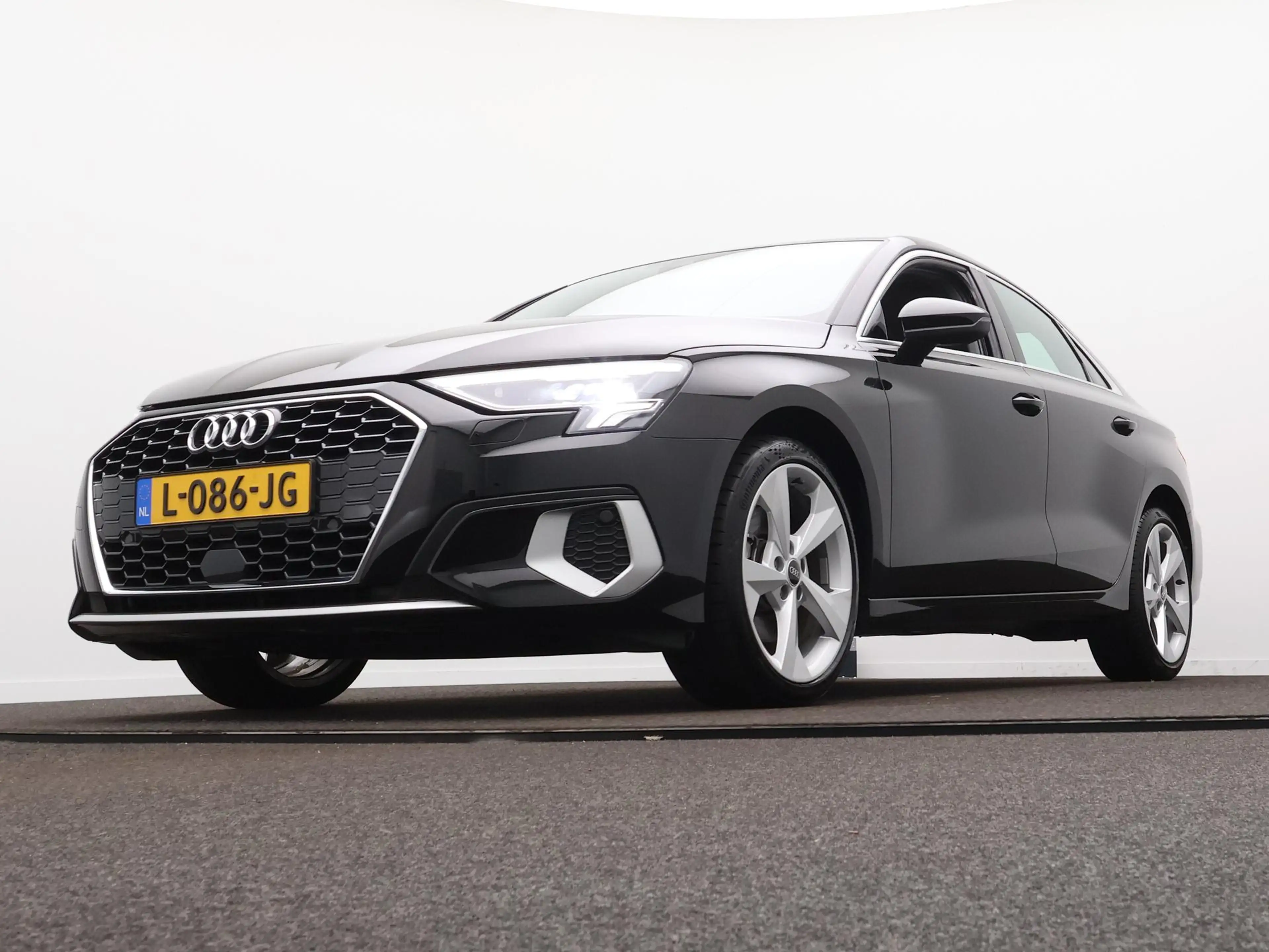 Audi A3 Limousine 30 TFSI Business edition | Virtual | Cru — photo 10