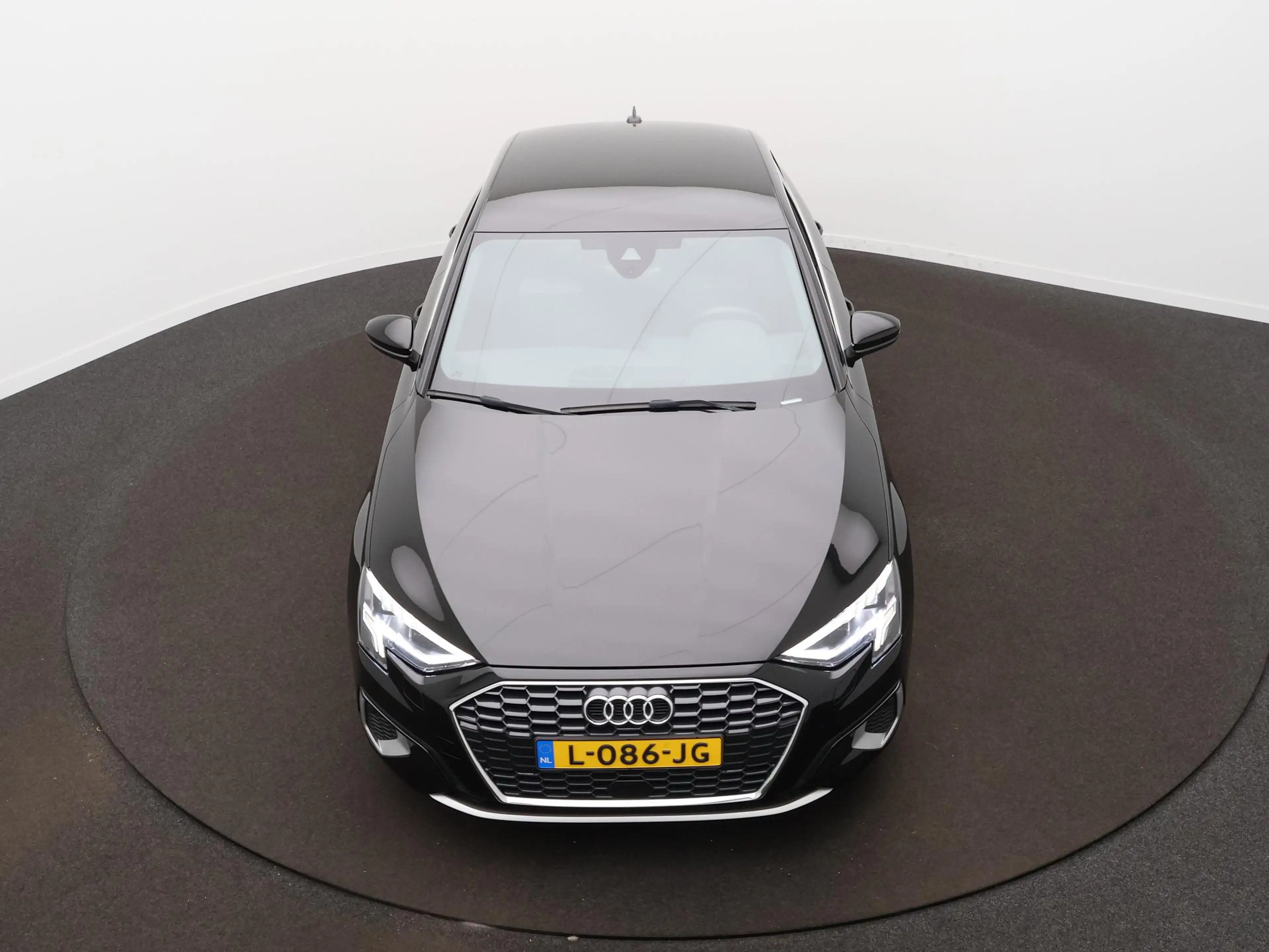 Audi A3 Limousine 30 TFSI Business edition | Virtual | Cru — photo 12