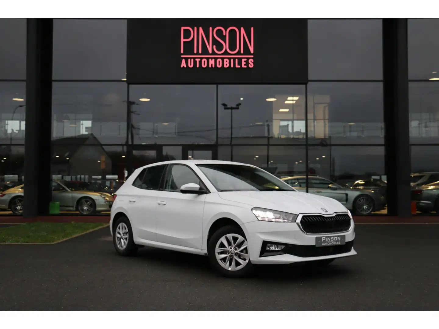 Skoda Fabia Fabia 1.0 TSI - 95  IV BERLINE ESSENTIEL - DIGITAL Blanc - 1