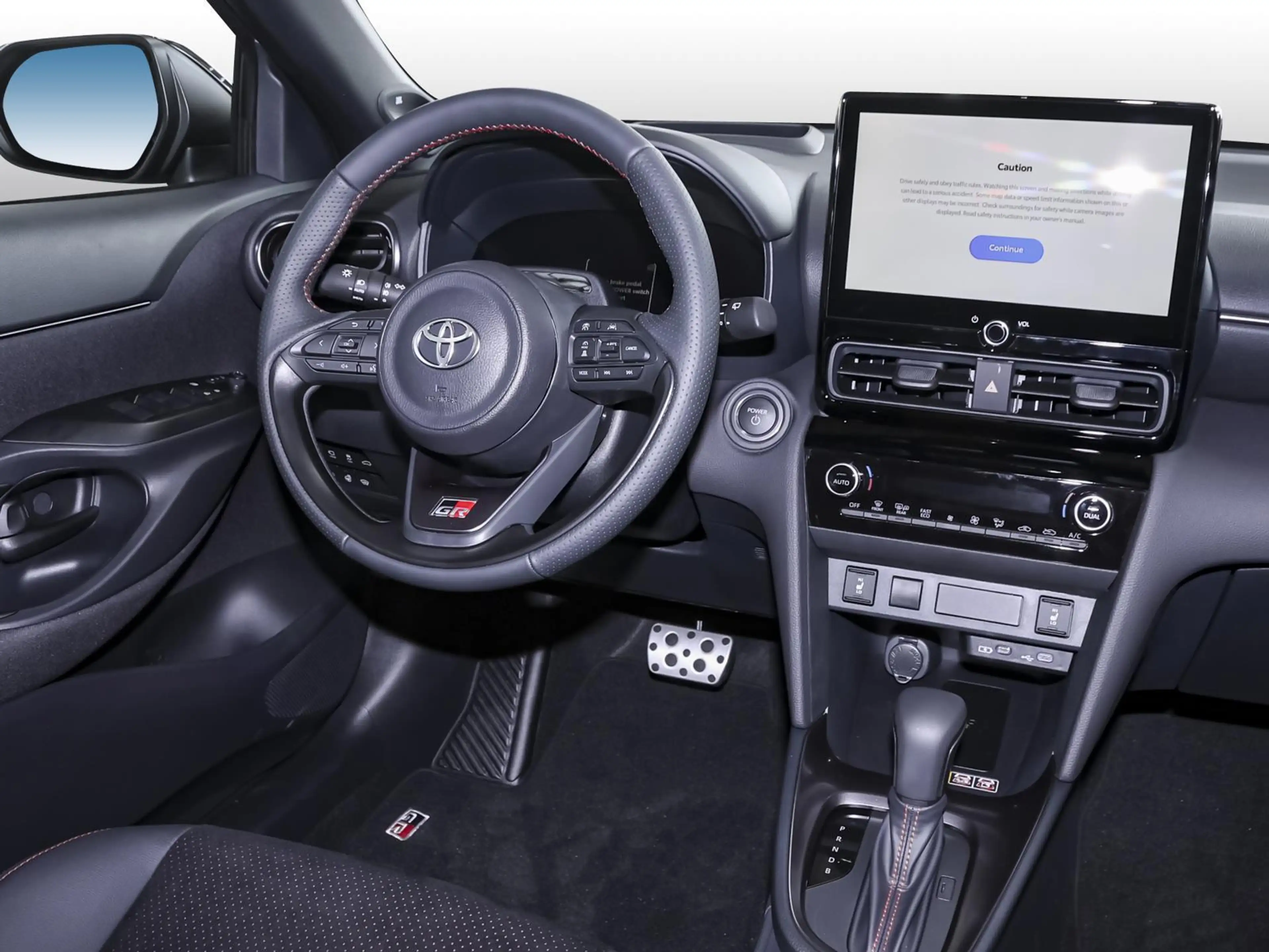 Toyota Yaris Cross GR SPORT 1.5 Hybrid CVT LEDER NAVI — photo 5