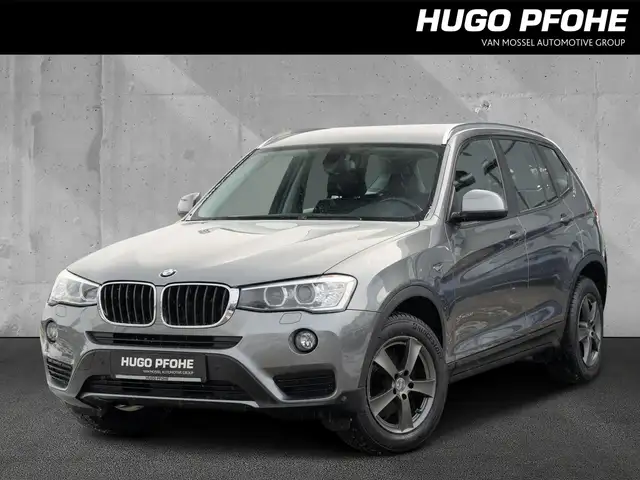 BMW X3 xDrive 20d. Kamera. Xenon