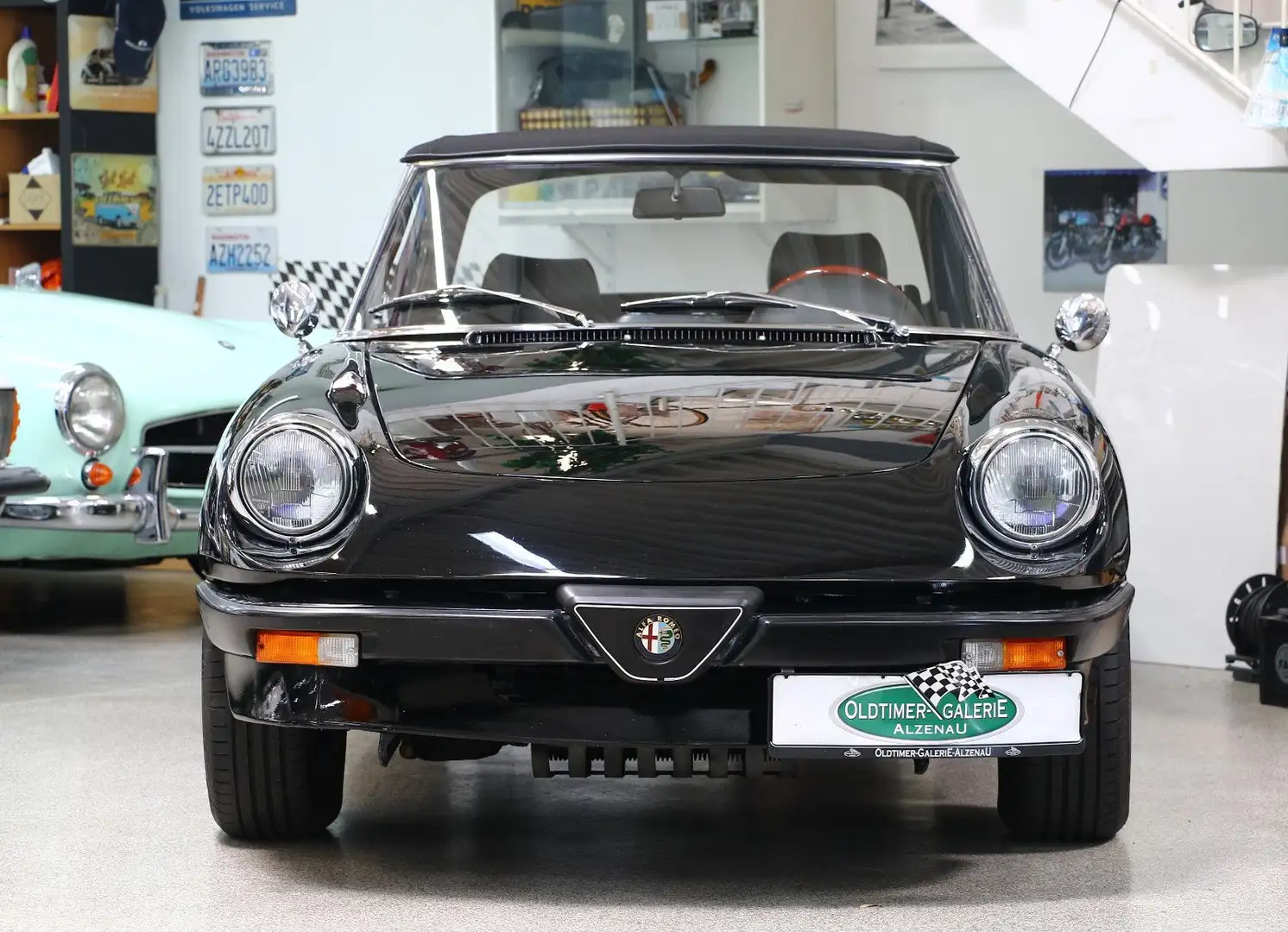 Alfa Romeo Spider 2000 Noir - 1