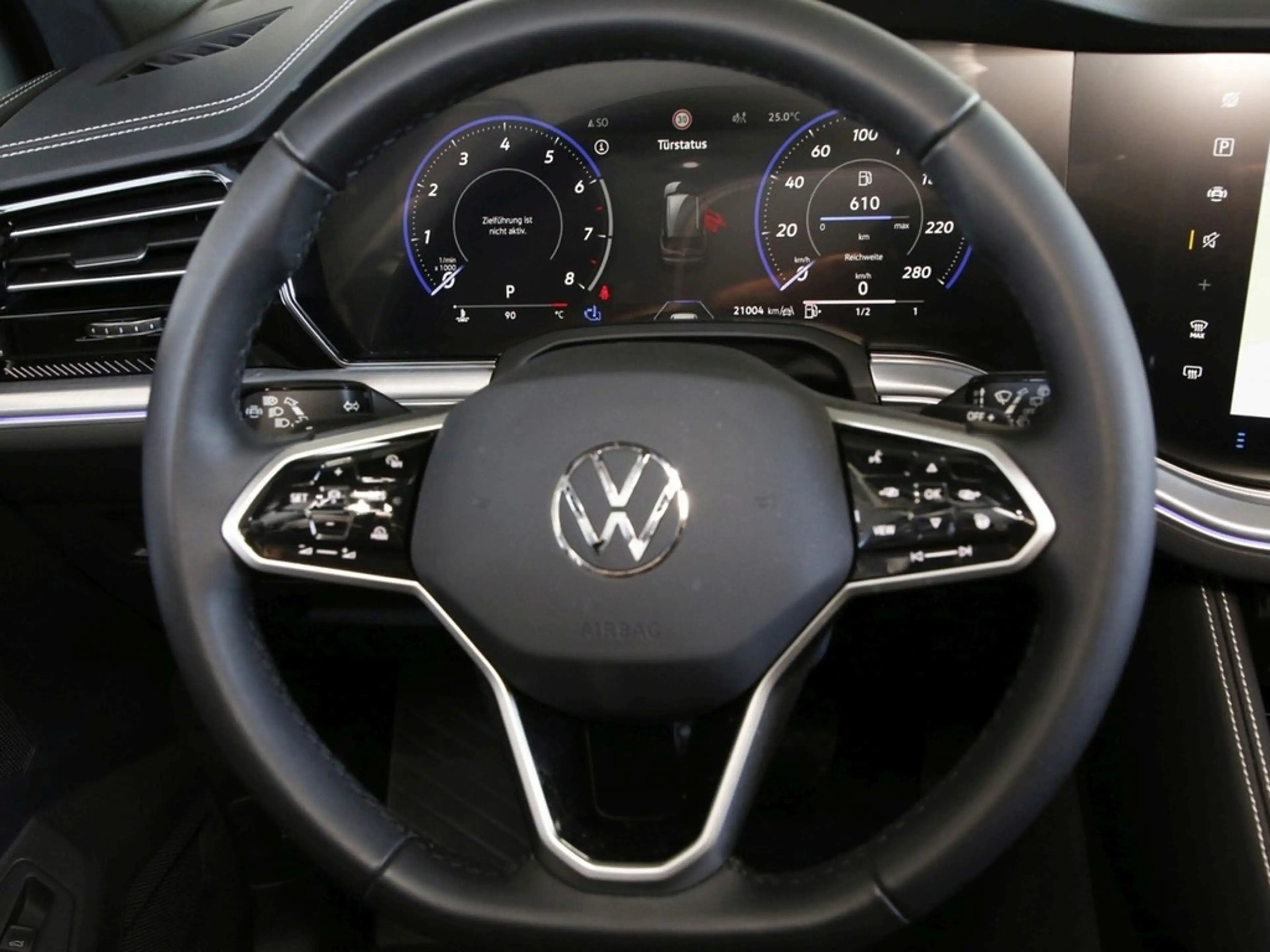 Volkswagen Touareg 3.0 V6 TSI 4M Elegance Pano STHZ Navi+VC ACC Hu... — photo 17