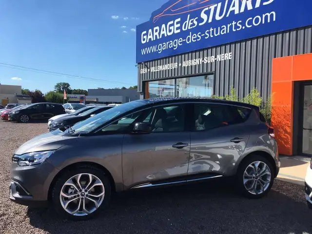 Renault Scenic view 3