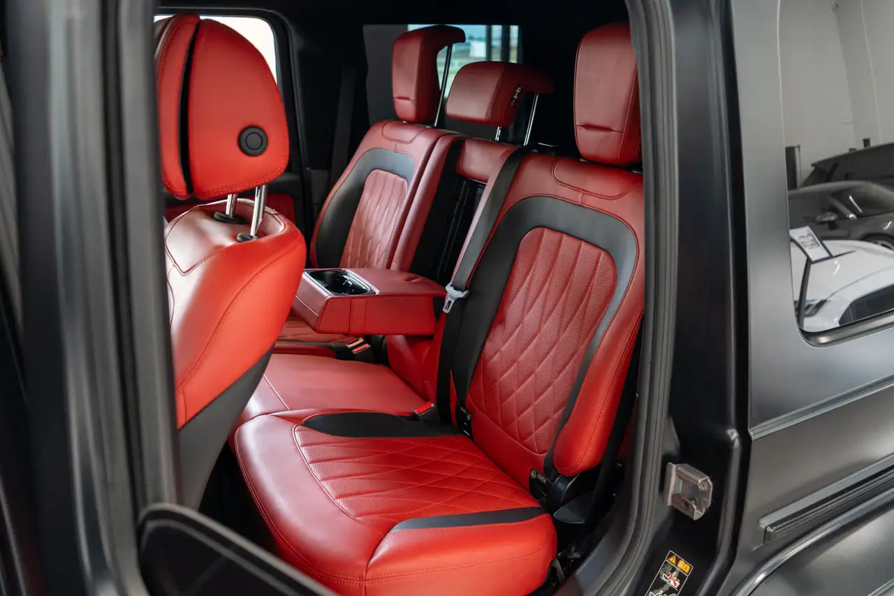 Mercedes-Benz G-Class снимка Mercedes-Benz G-Class
