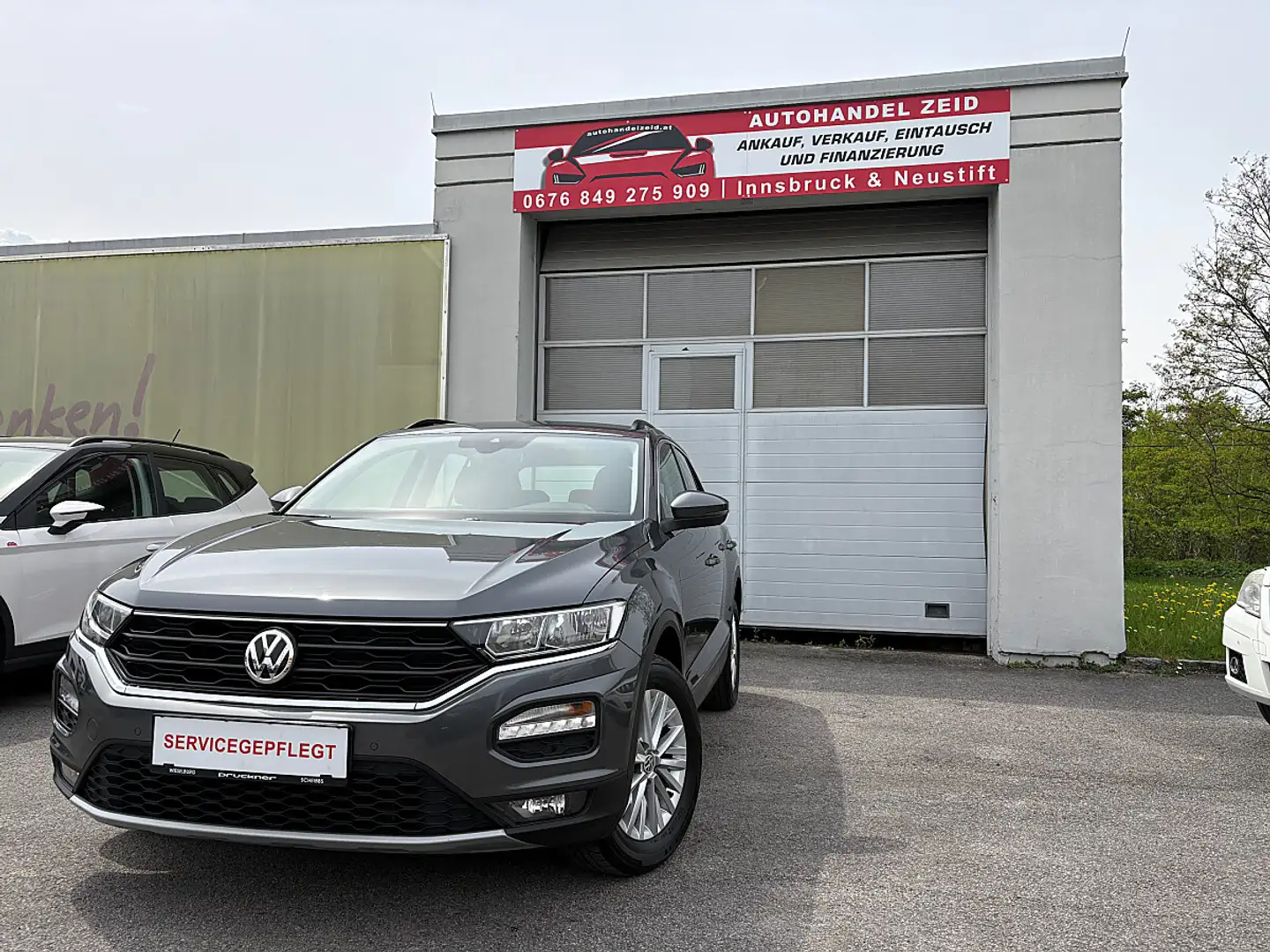 Volkswagen T-Roc 1,0 TSI Design Grau - 1