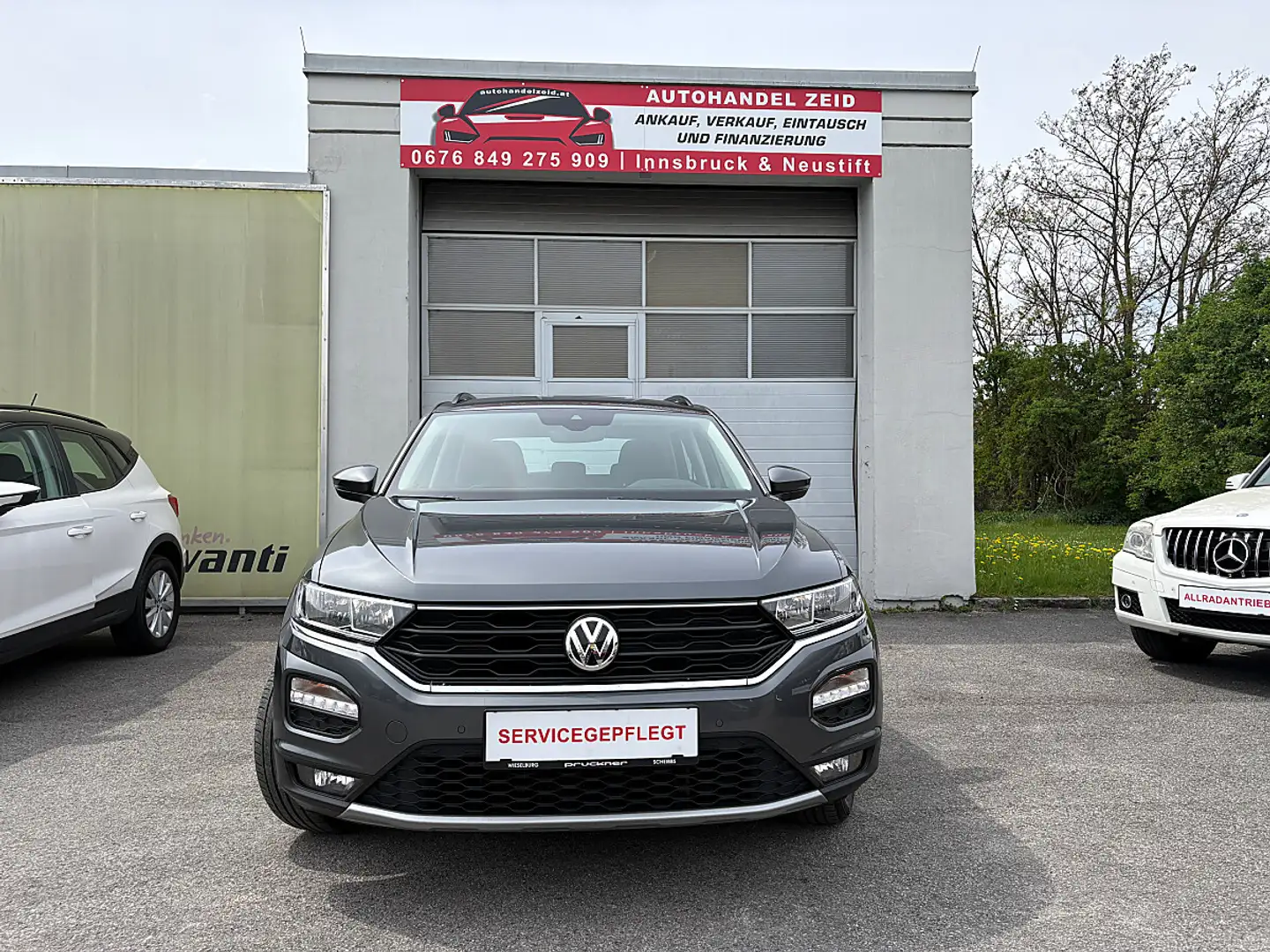 Volkswagen T-Roc 1,0 TSI Design Grau - 2