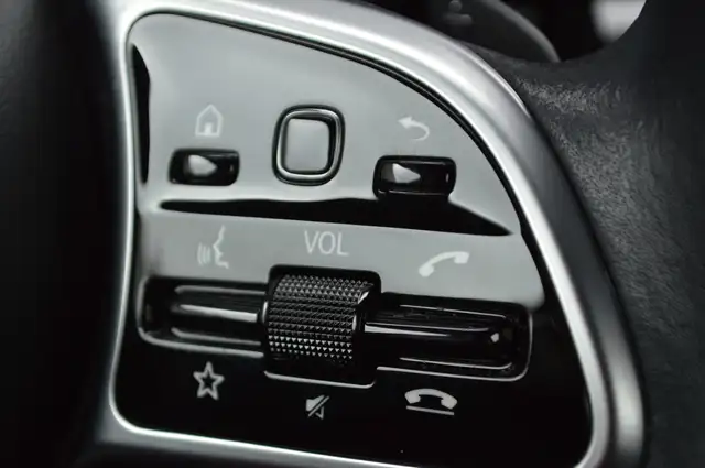 Mercedes-Benz A-Class view 23