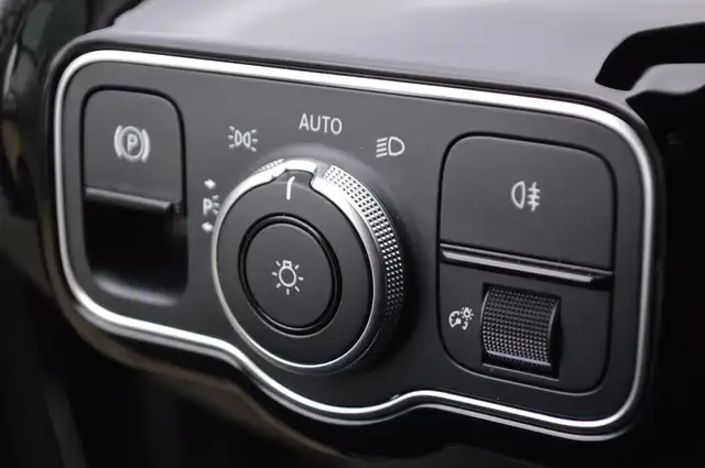Mercedes-Benz A-Class view 19