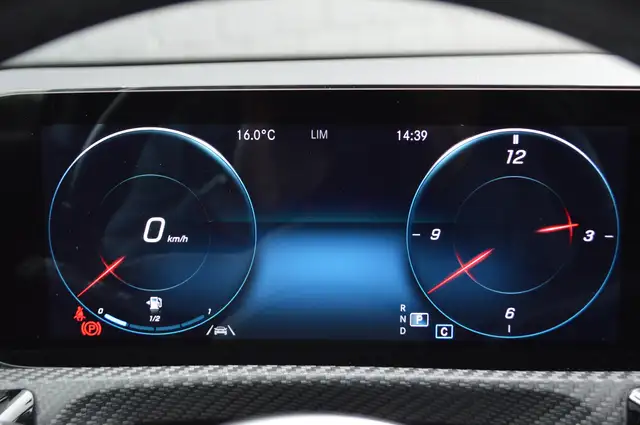 Mercedes-Benz A-Class view 25