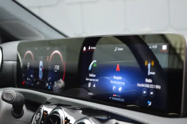 Mercedes-Benz A-Class view 9