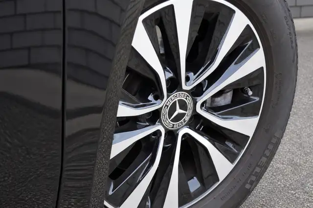 Mercedes-Benz A-Class view 4
