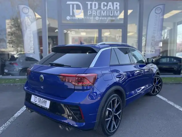 Volkswagen T-Roc view 14