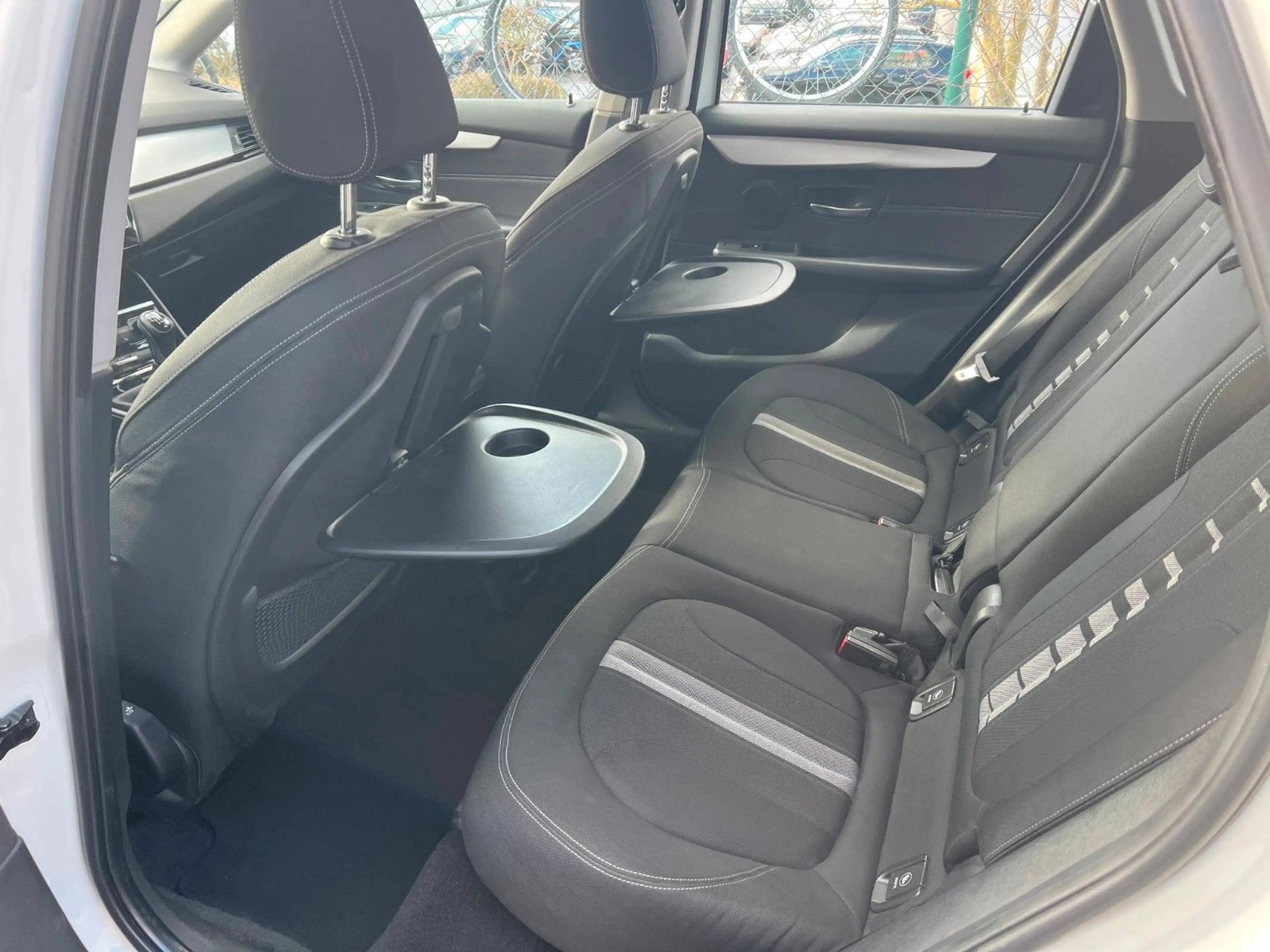 BMW 218 — photo 15