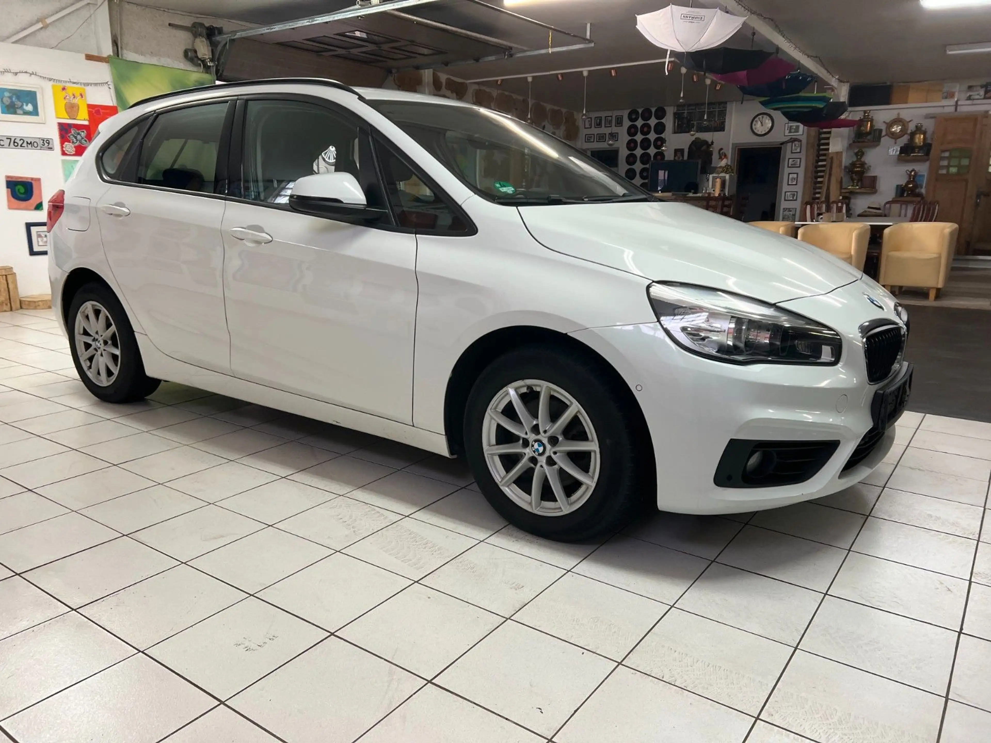 BMW 218 — photo 9