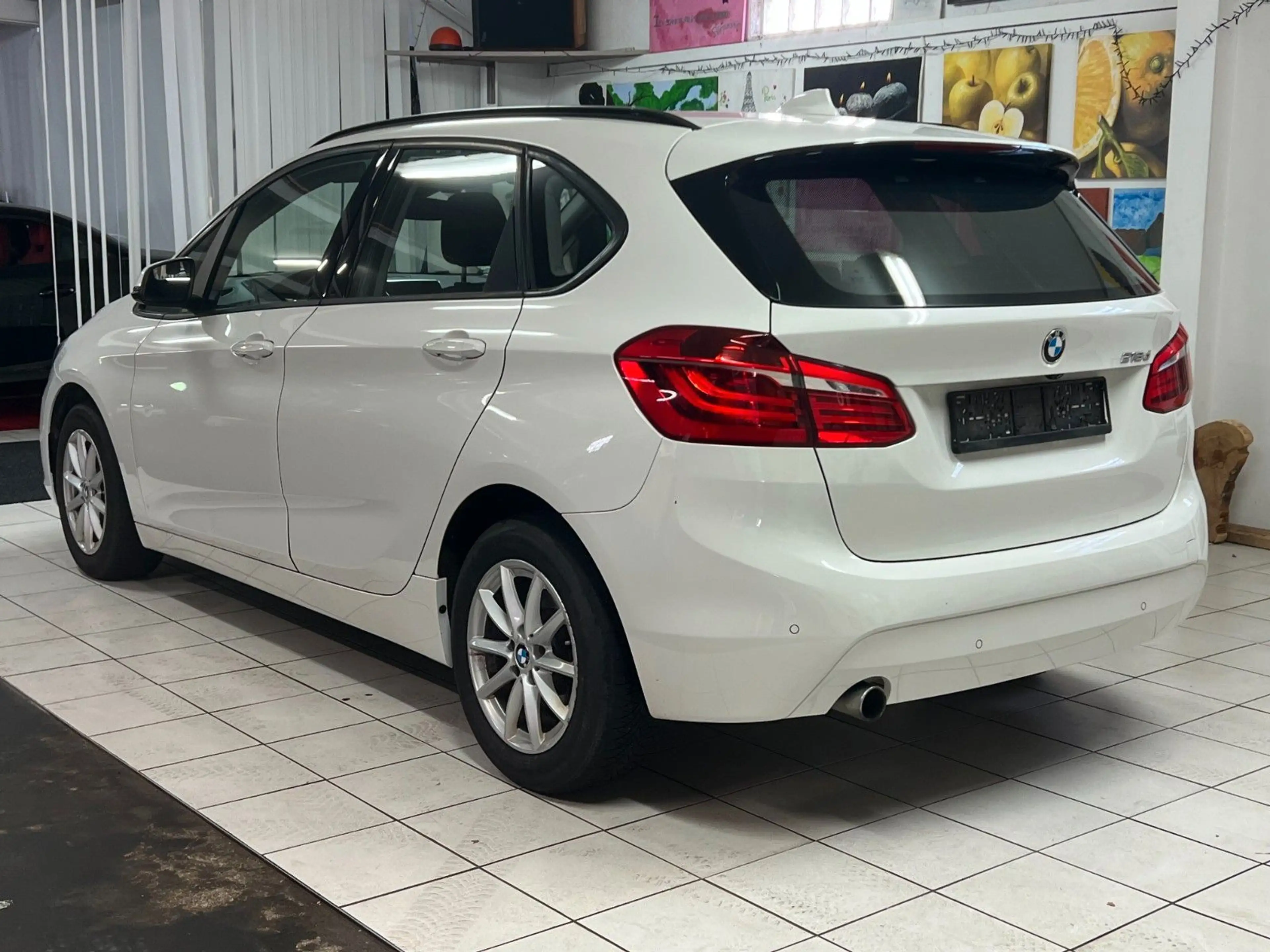 BMW 218 — photo 5