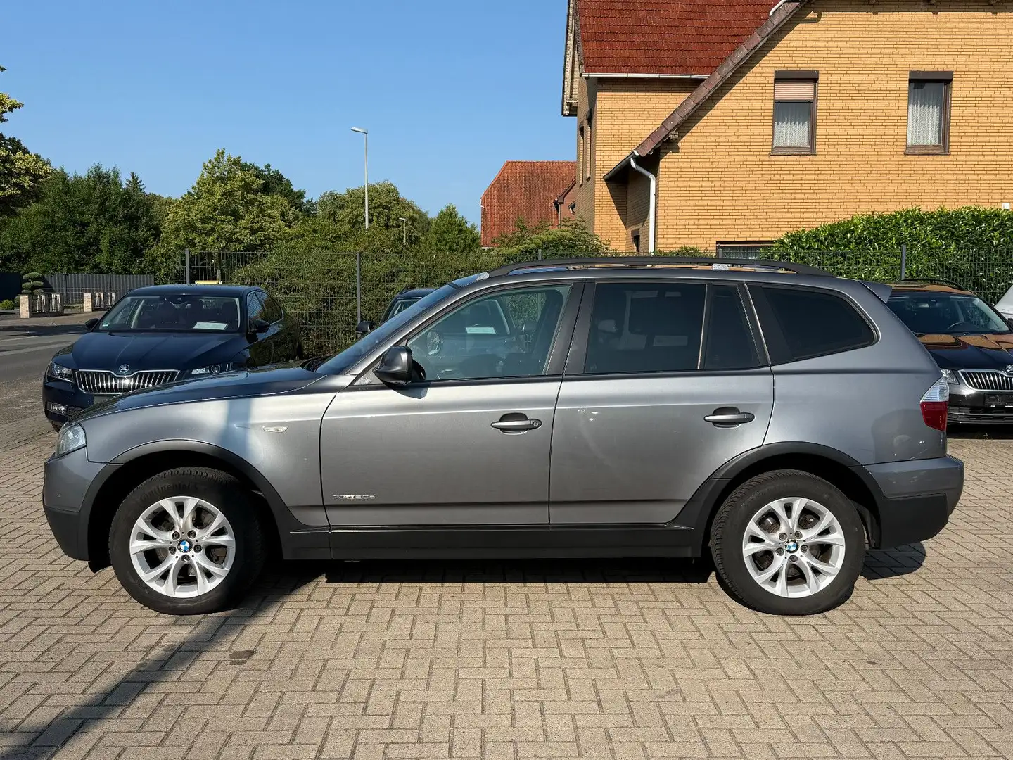 BMW X3 xDrive 20d | Aut. | TÜV neu | Service neu | Gris - 2