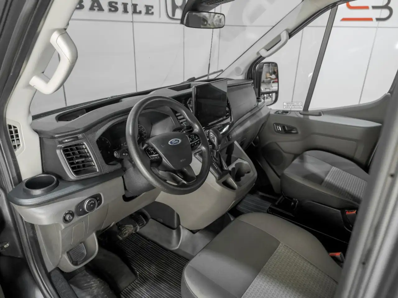Ford Transit Passenger Wagon снимка Ford Transit Passenger Wagon