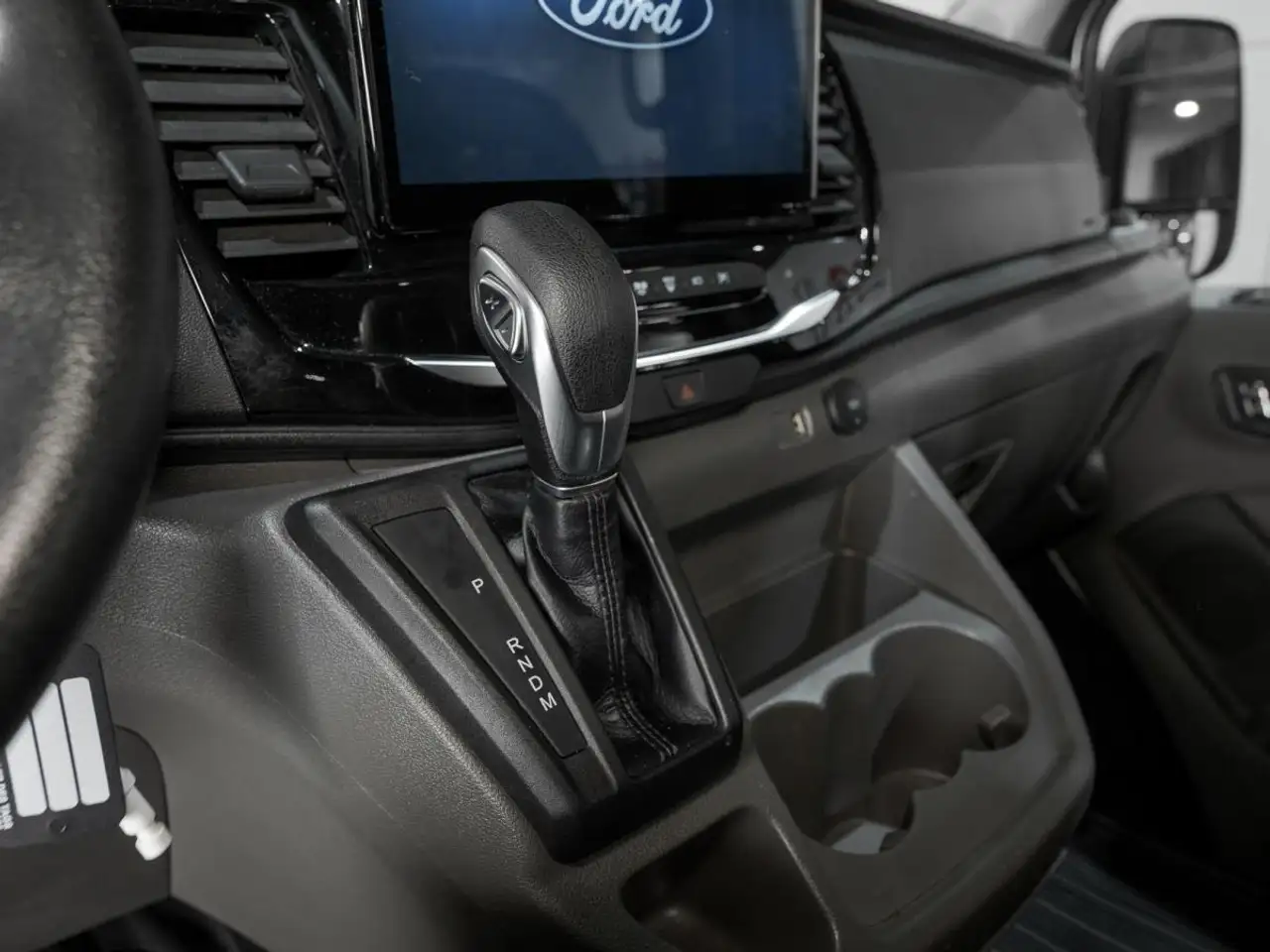 Ford Transit Passenger Wagon снимка Ford Transit Passenger Wagon