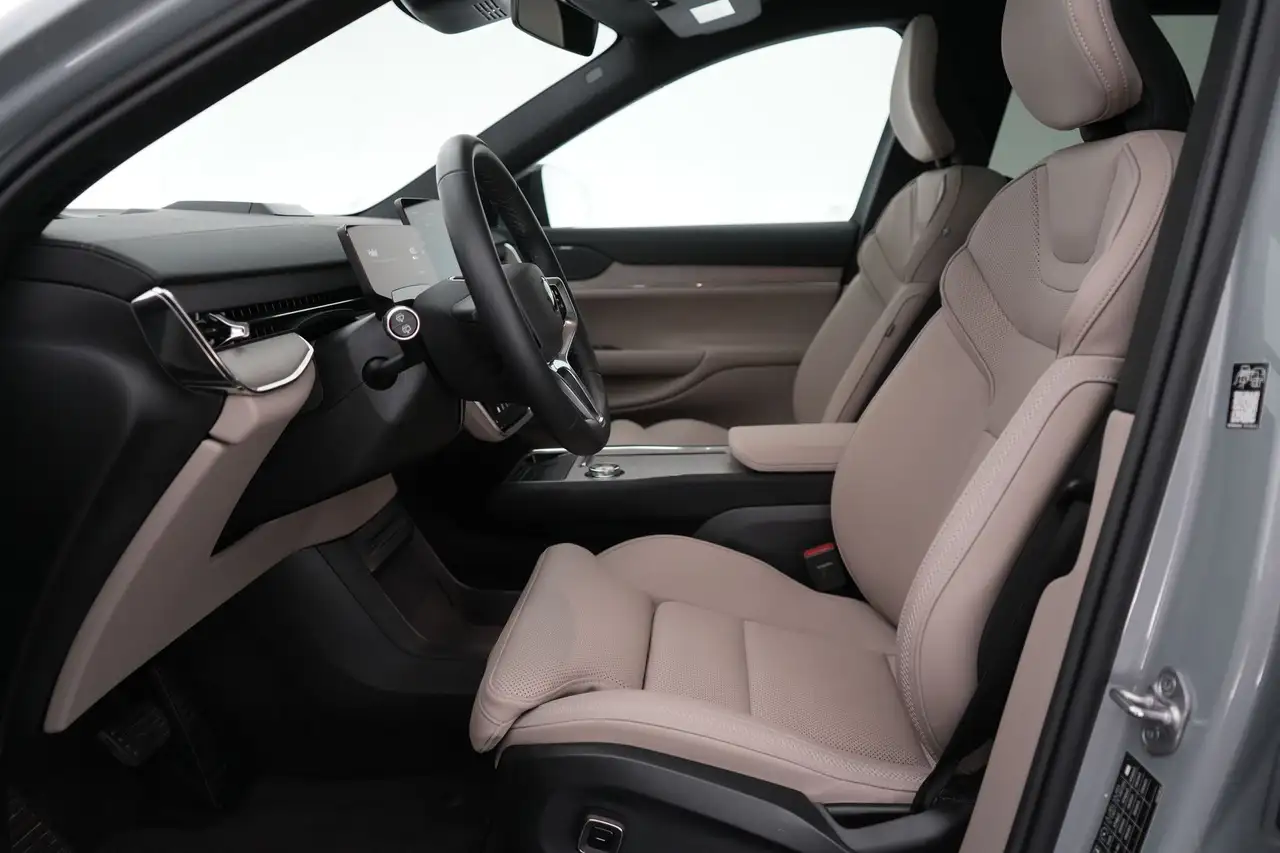 Volvo XC60 D4 AWD 111 kWh Twin Motor Plus 7Pl. LEDER/CUIR LED, миниатюра 17