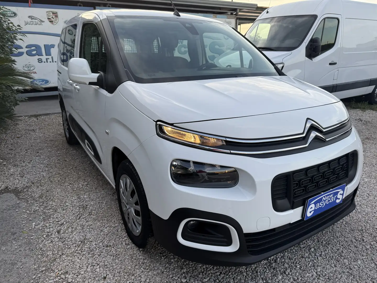 Citroen Berlingo Berlingo COMBI N1 1.5 bluehdi M Live AUTOMATICO Weiß - 1