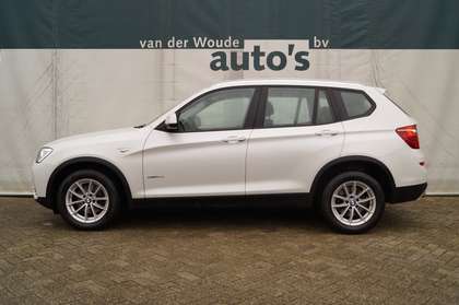 BMW X3 sDrive18d Edition -LEER-NAVI-ECC-XENON-PDC-