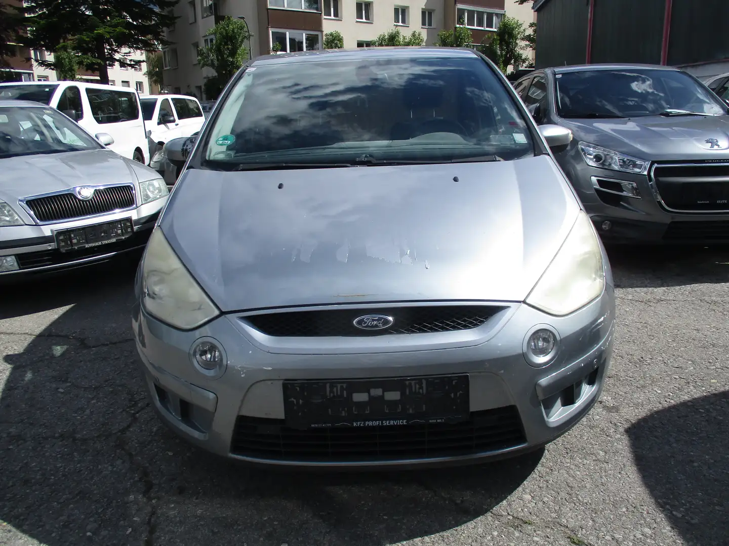Ford S-Max Trend Grau - 2