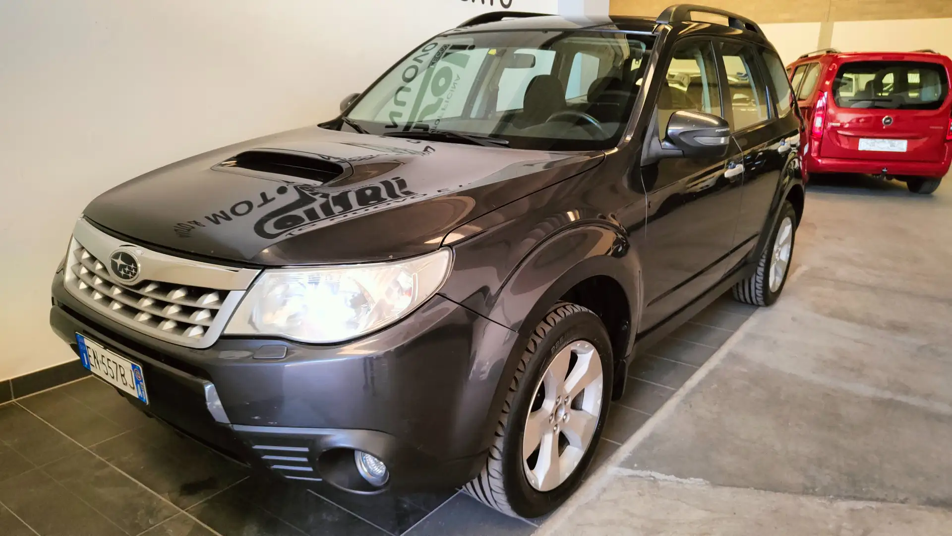 Subaru Forester FORESTER 2.0D XS trend 4X4 EURO5 2012 Fekete - 2