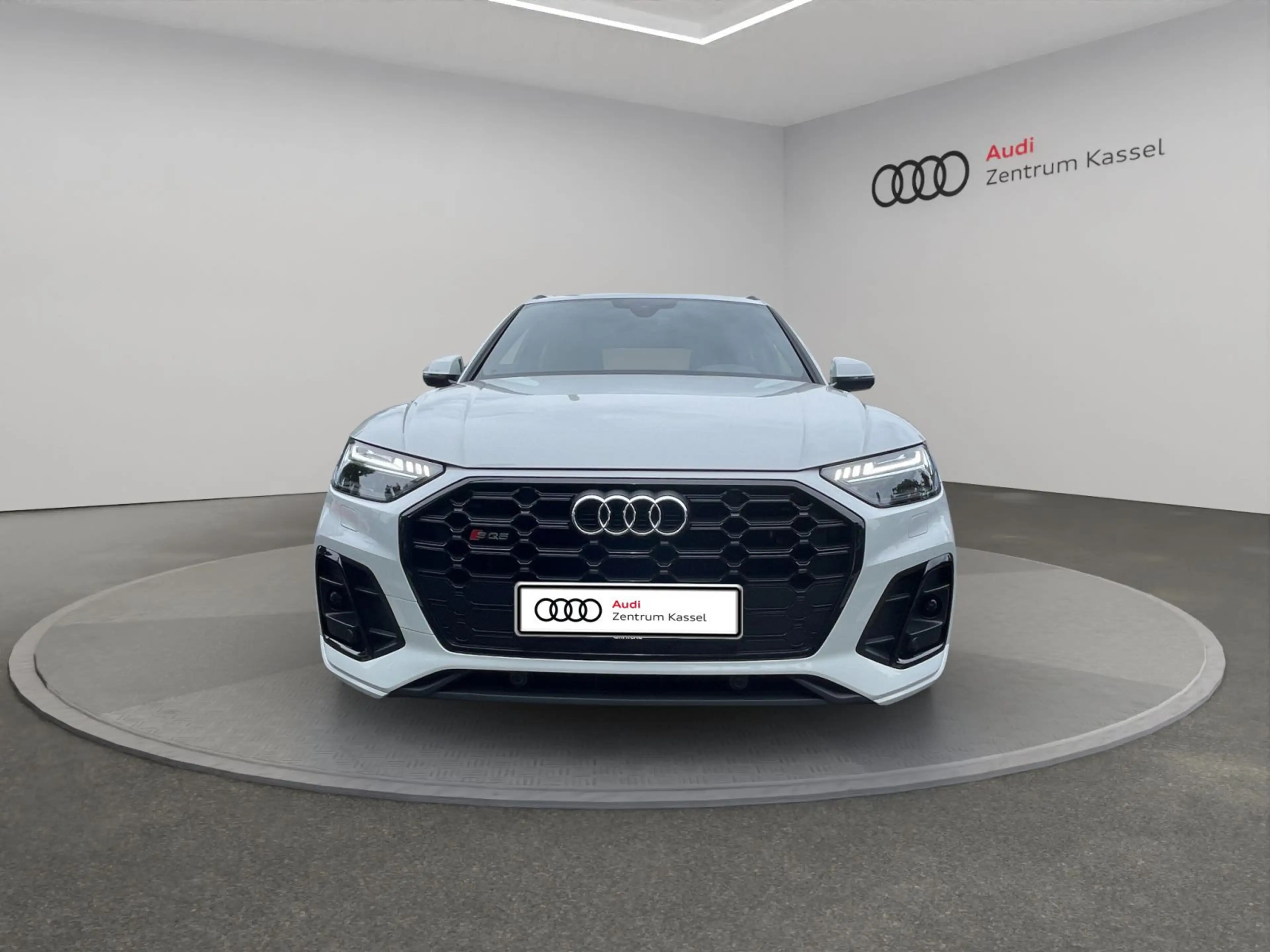 Audi SQ5 3.0 TDI quattro Matrix AHK Kamera Carplay — photo 9