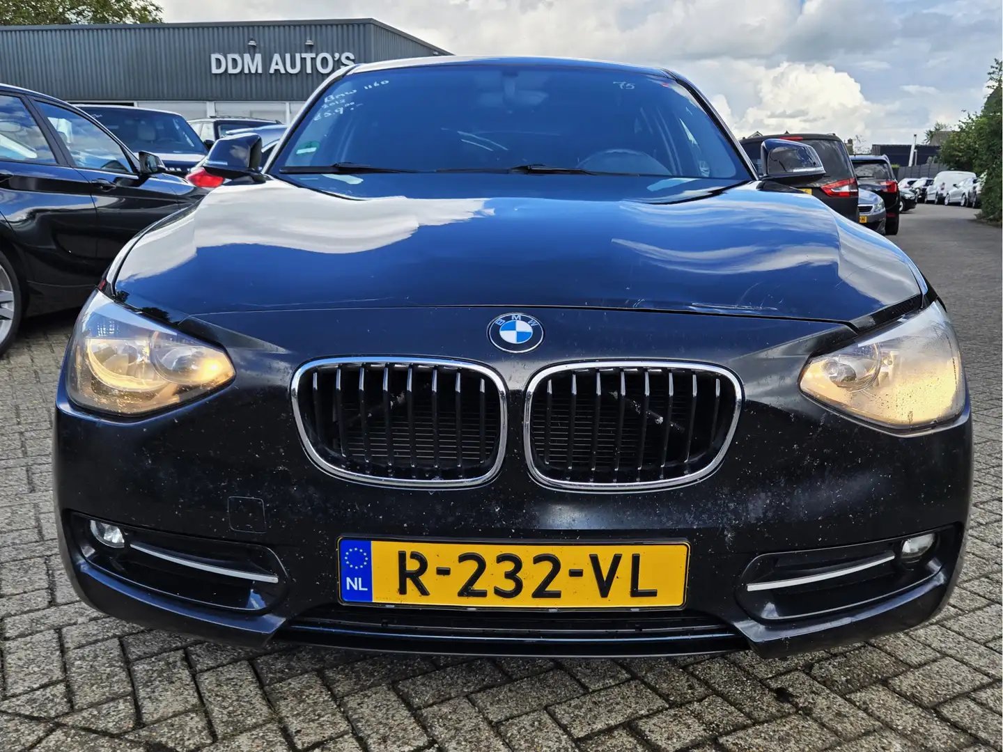 BMW 116 1-serie 116D BUSINESS AIRCO/CRUISE/LMV Zwart - 2