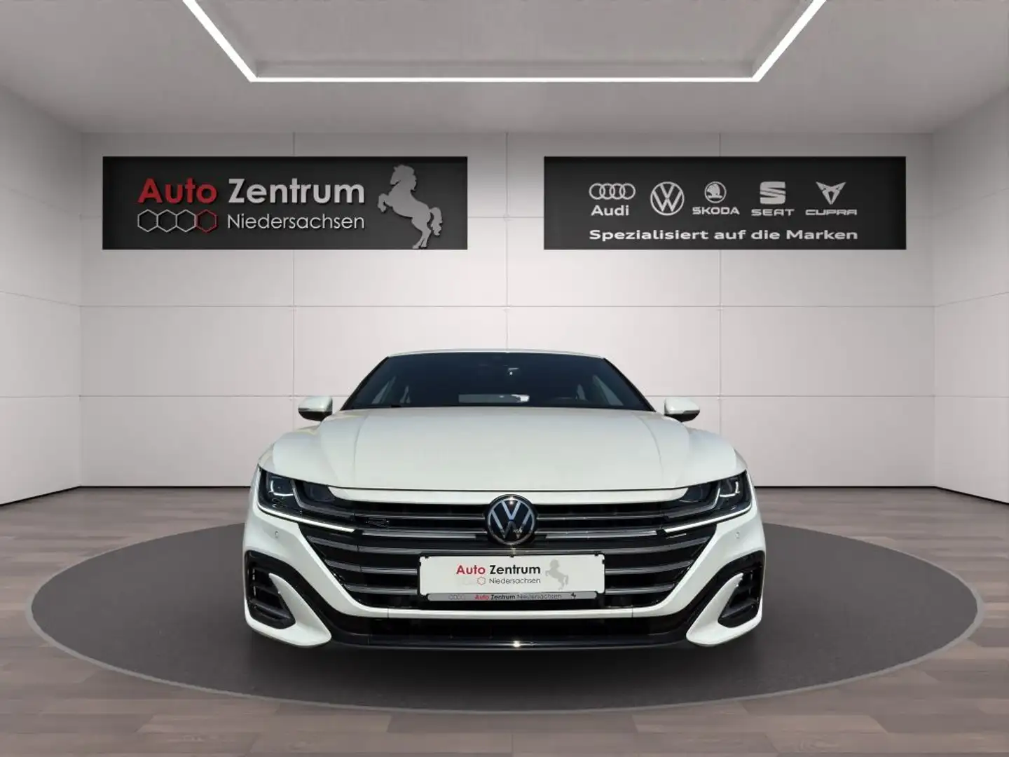 Volkswagen Arteon 2.0 TSI 4Motion R-Line Tageszulassung mit 0 KM 36% bijela - 2