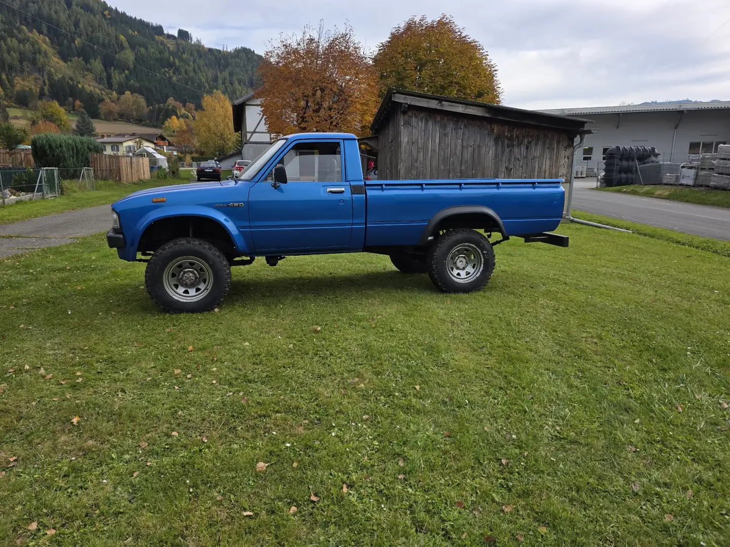 Toyota Hilux HI LUX LN 46 Blau - 1