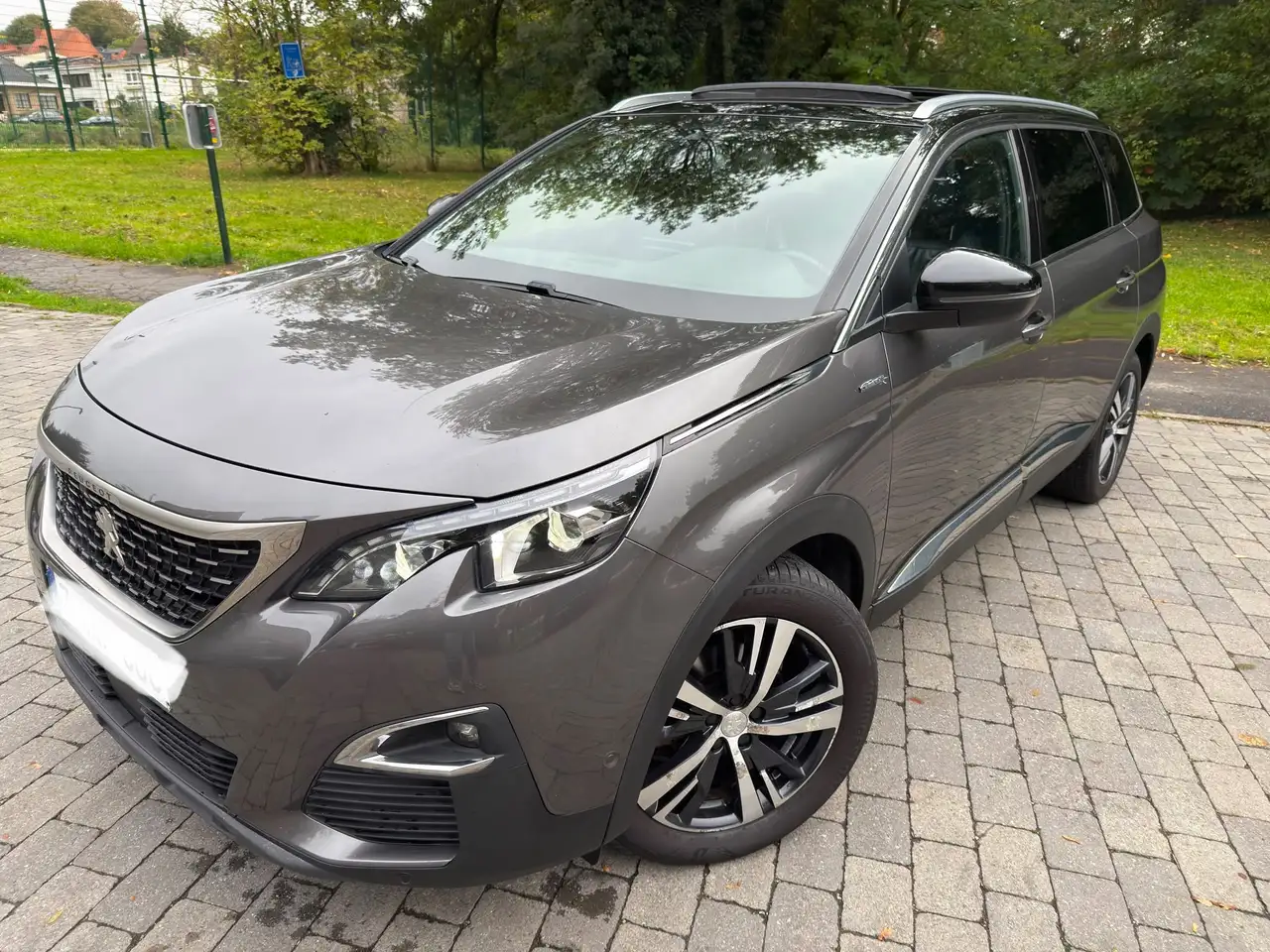 Peugeot 5008
