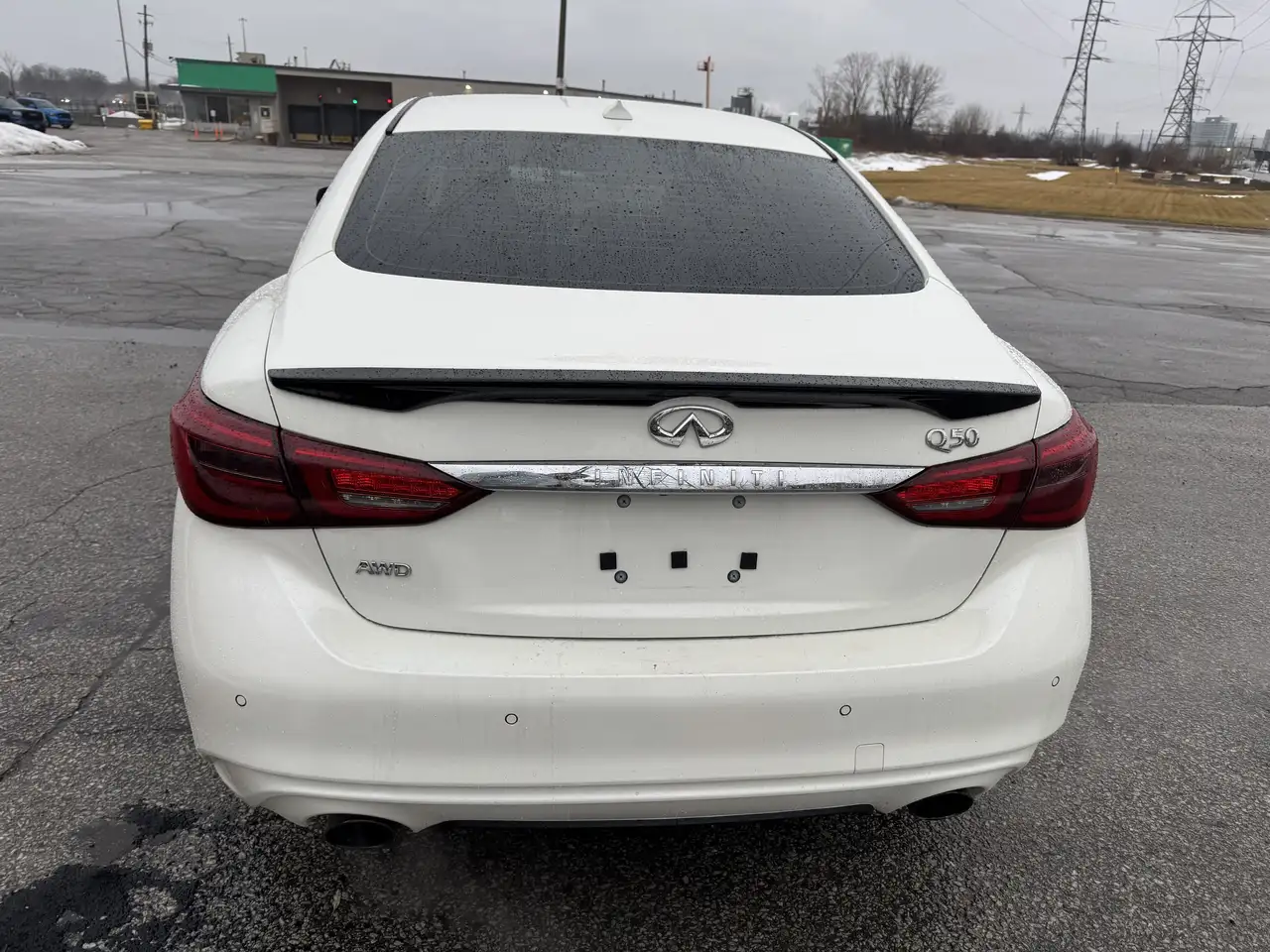 Infiniti Q50 снимка Infiniti Q50