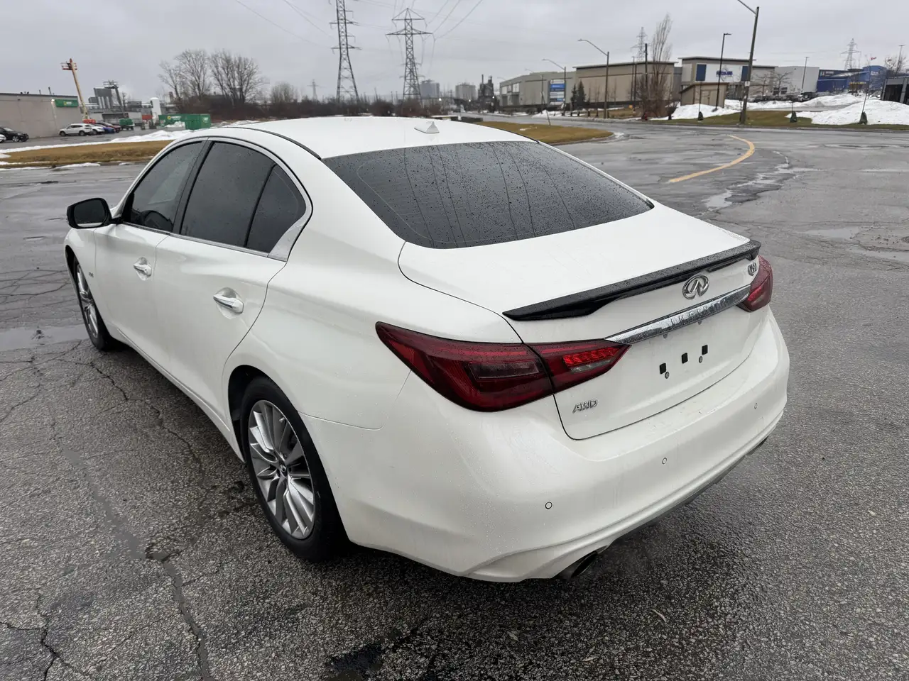 Infiniti Q50 снимка Infiniti Q50