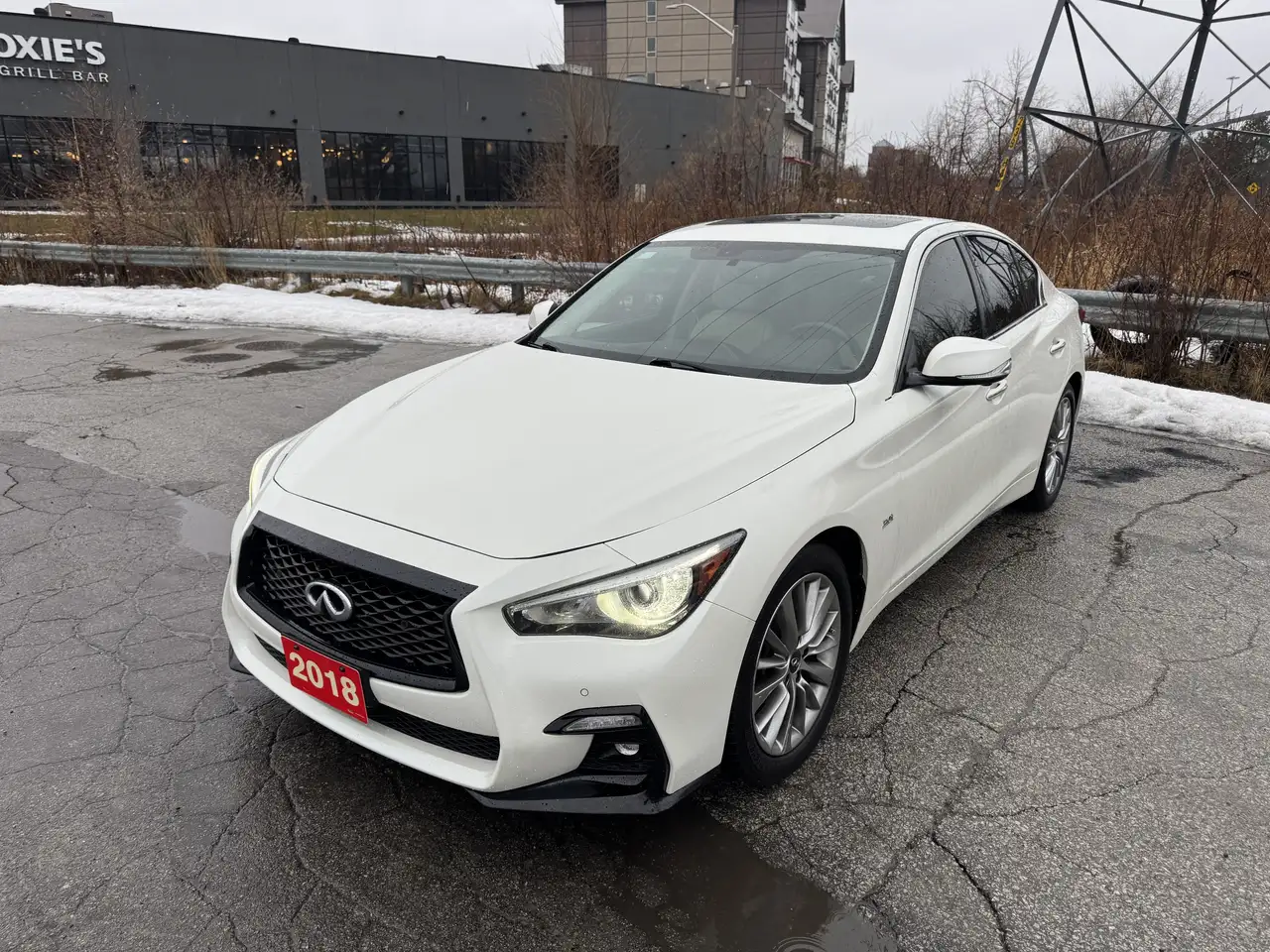 Infiniti Q50 снимка Infiniti Q50