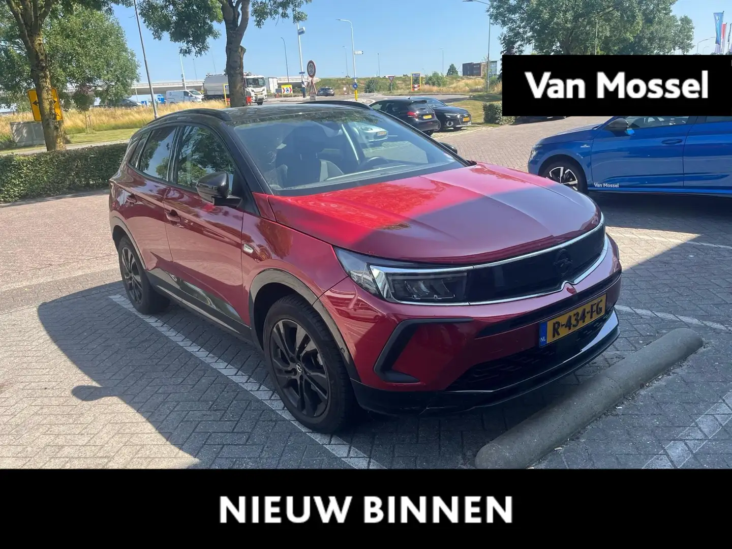 Opel Grandland 1.2 Turbo Edition Rood - 1
