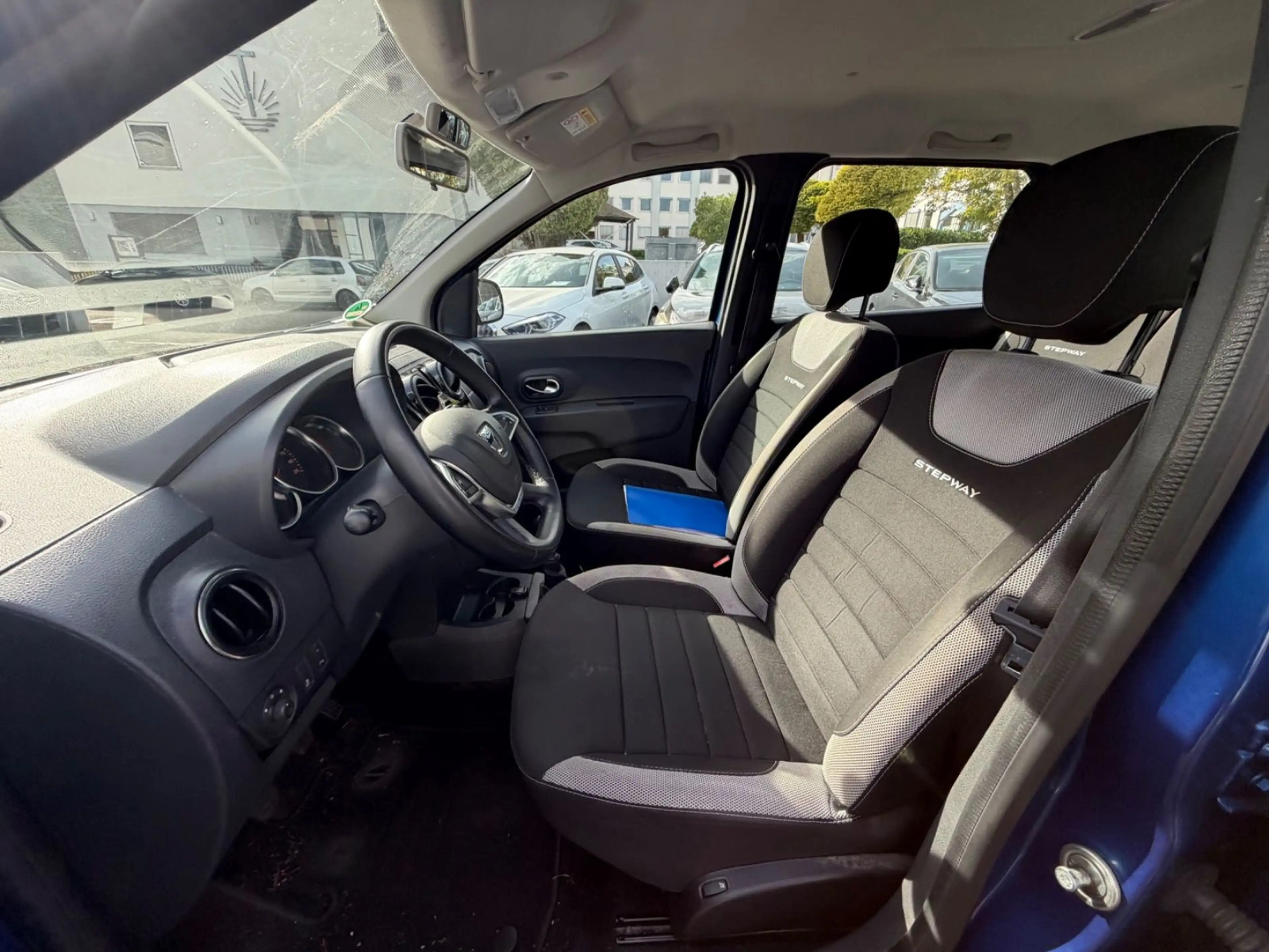 Dacia Lodgy Stepway Plus*1.Hand*Kopfdichtungschaden — photo 9