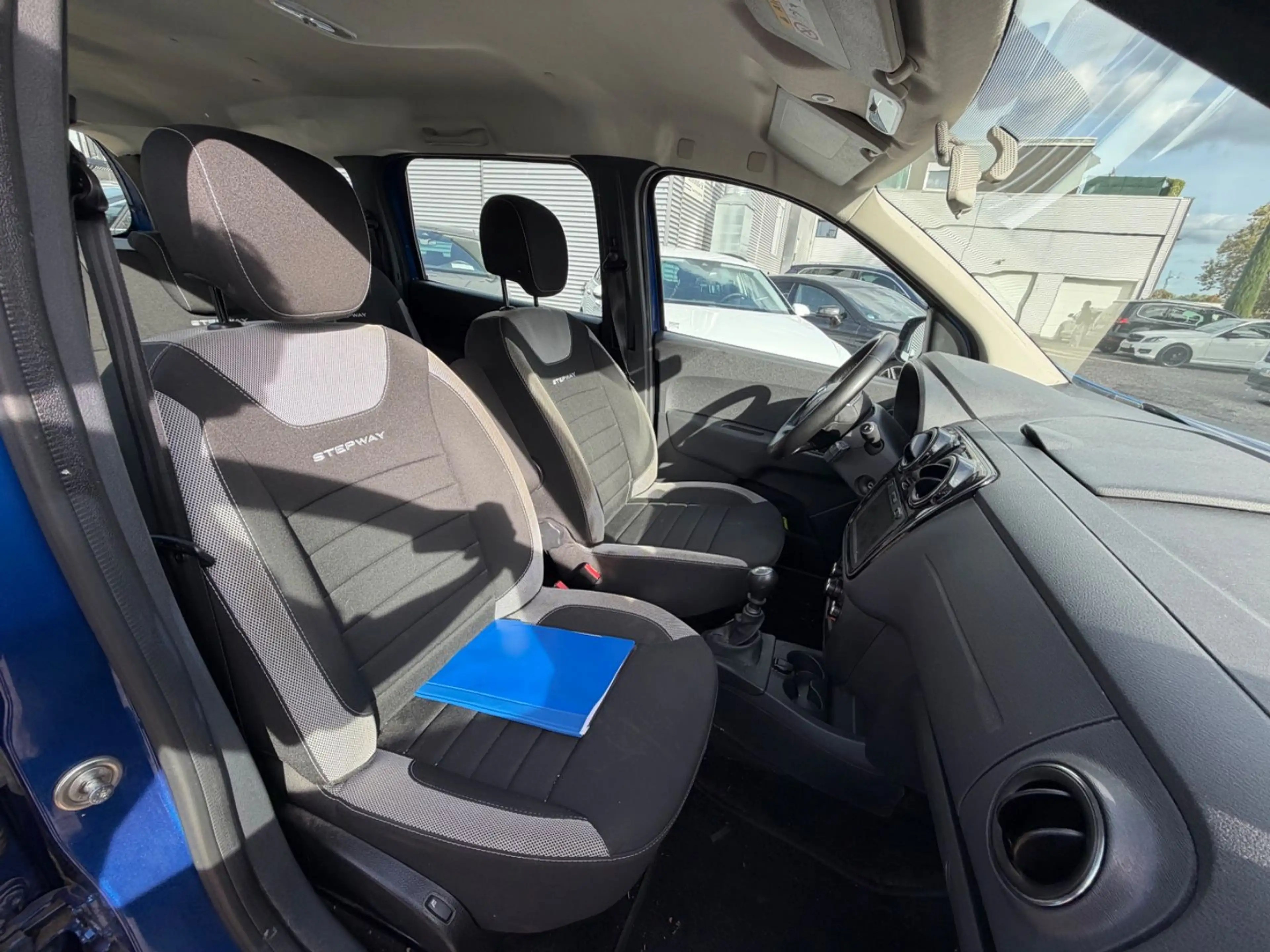Dacia Lodgy Stepway Plus*1.Hand*Kopfdichtungschaden — photo 13