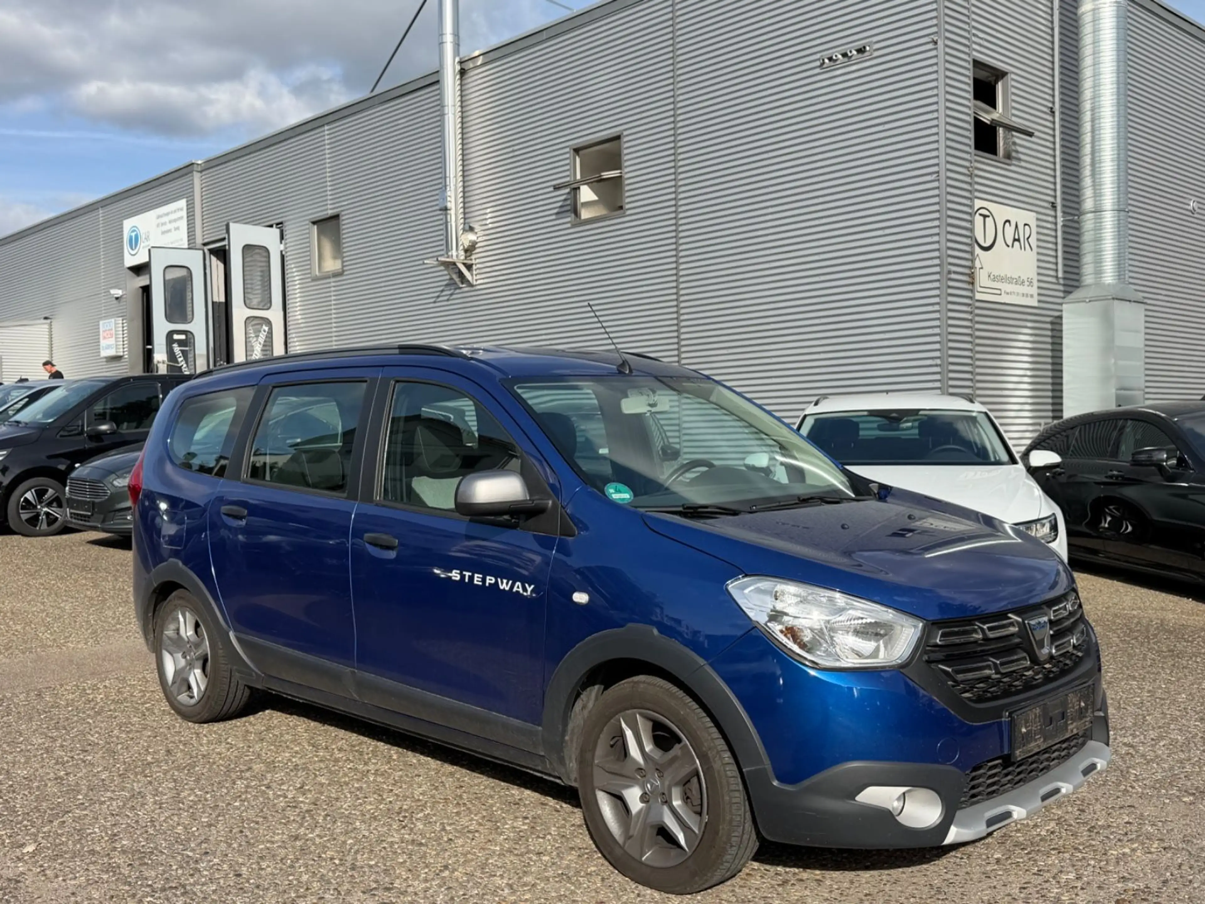 Dacia Lodgy Stepway Plus*1.Hand*Kopfdichtungschaden — photo 3